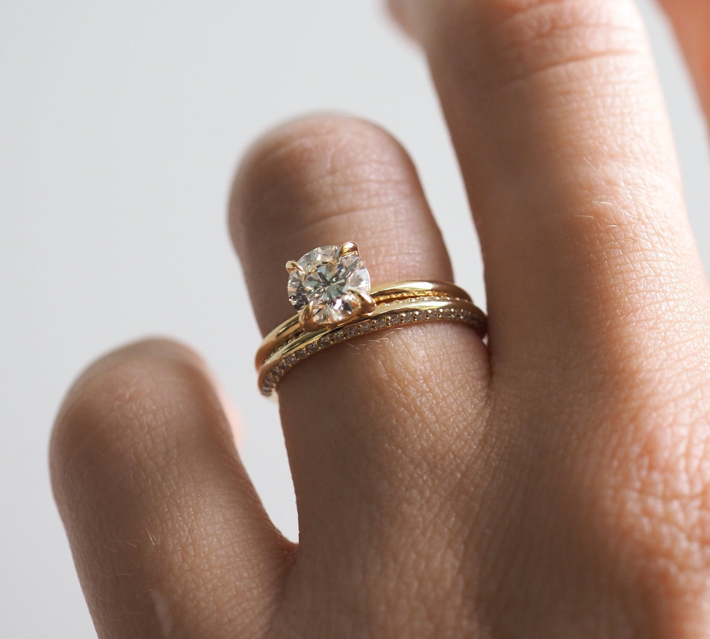 Stunning 0.2 TCW Round Moissanite Stones Knife Edge Wedding Bands