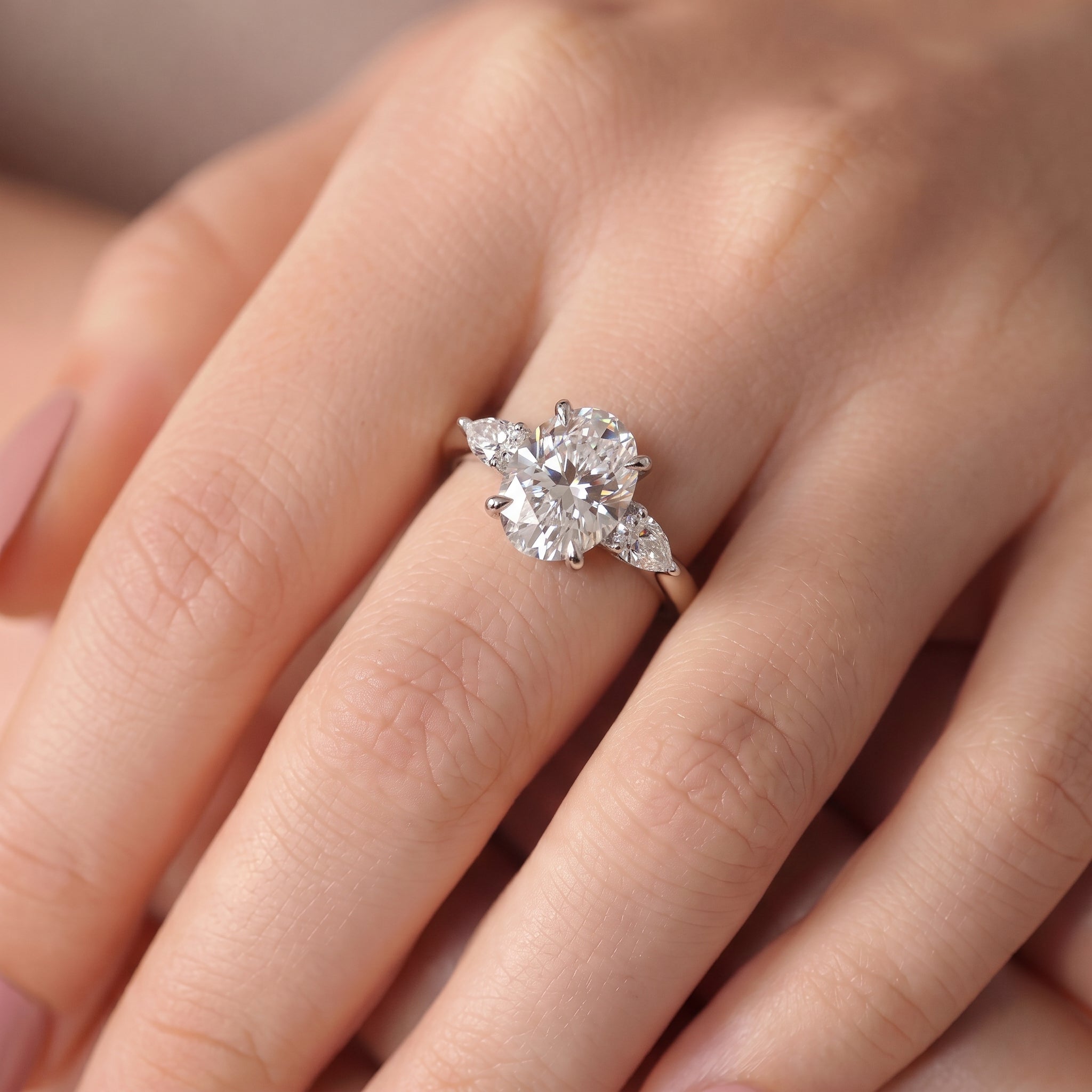 [Ringsize] [Style] [Shape] [Type] Engagement Ring