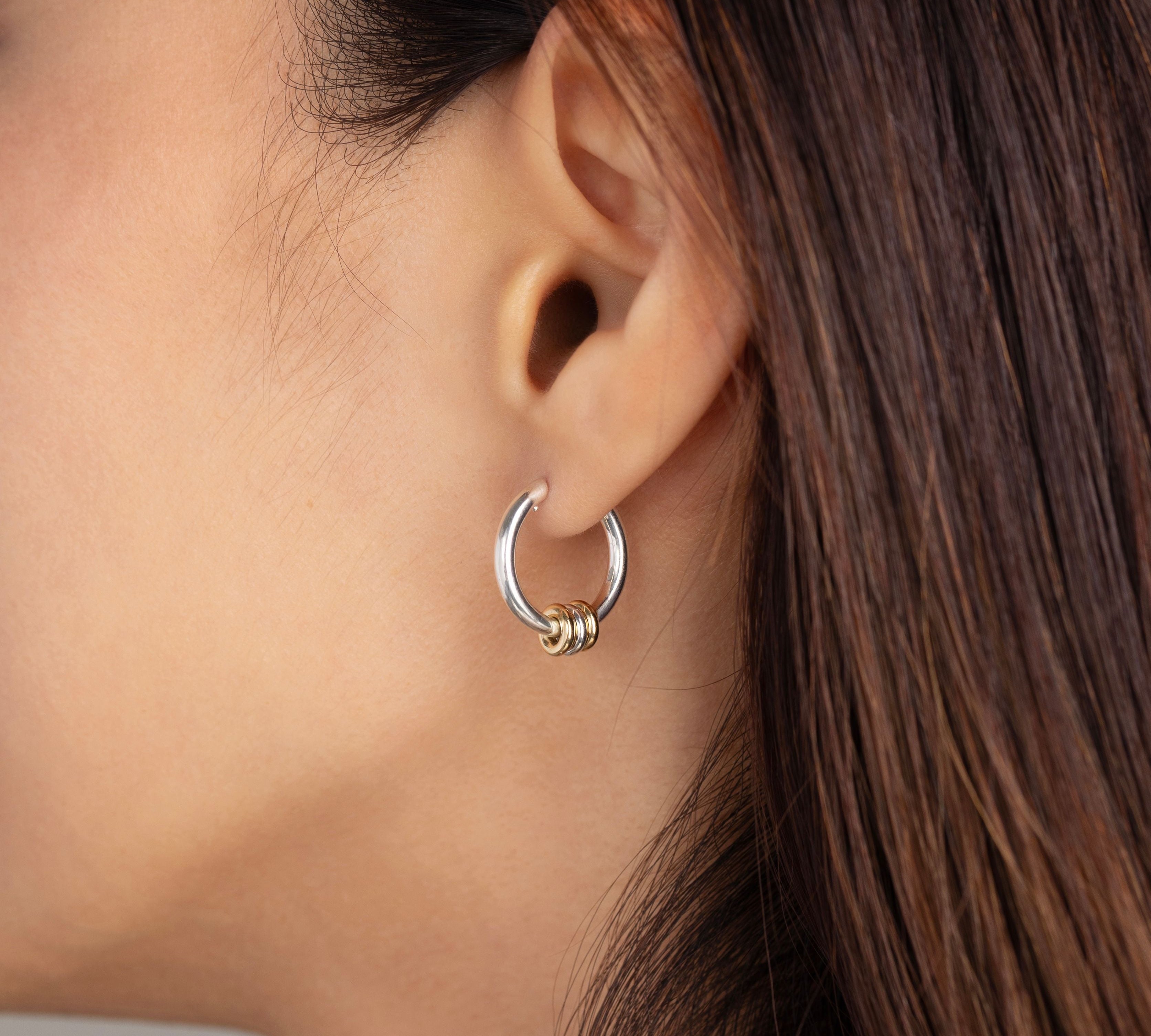 Interlocked Circle Hoop Earrings