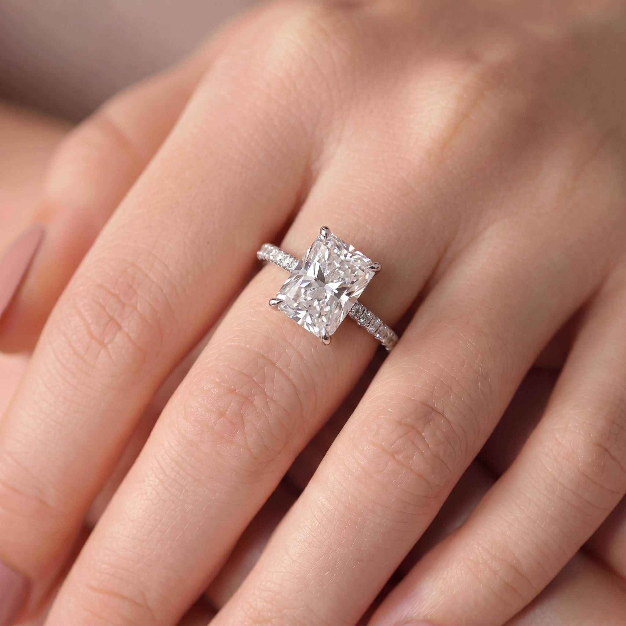 [Ringsize] [Style] [Shape] [Type] Engagement Ring