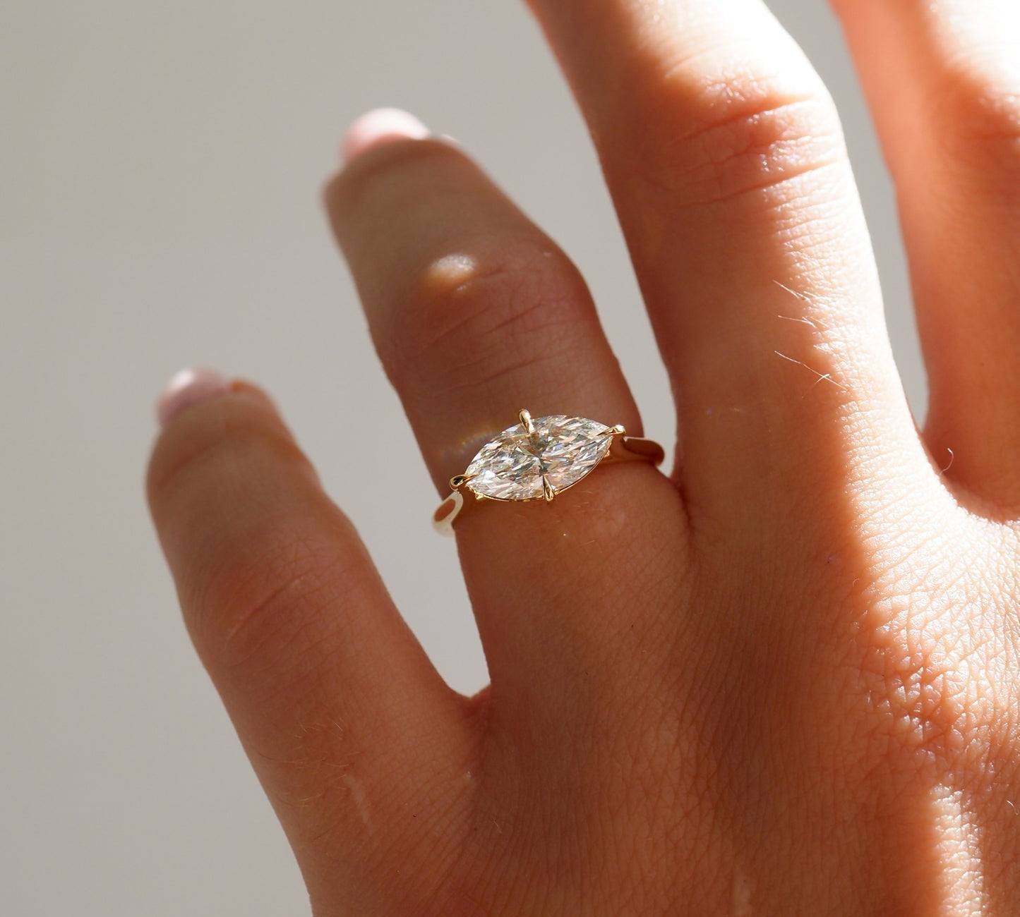 Stunning 1.0 CT Marquise Moissanite Engagement Ring with Solitaire Design