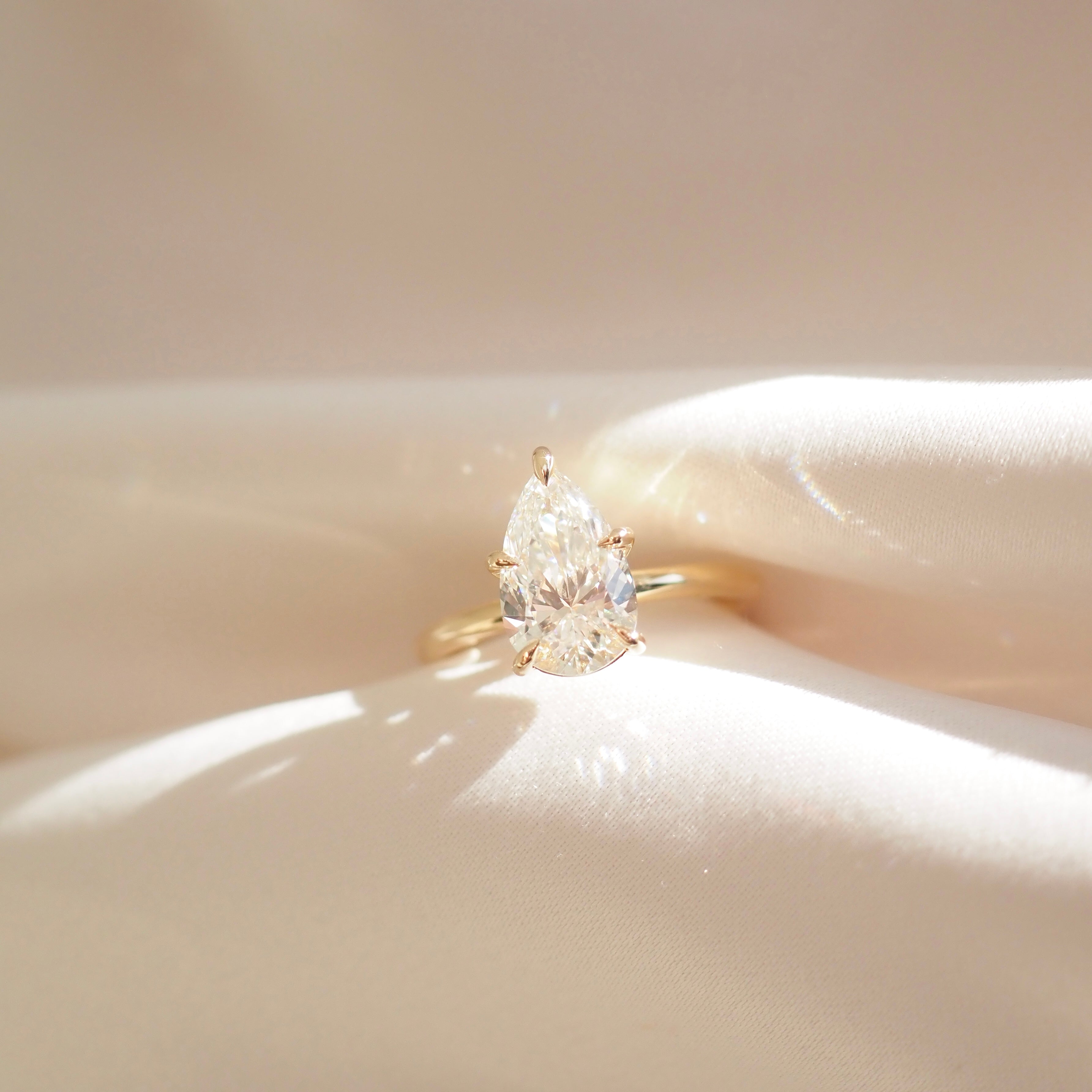 1.5 CT Pear Solitaire Moissanite Engagement Ring