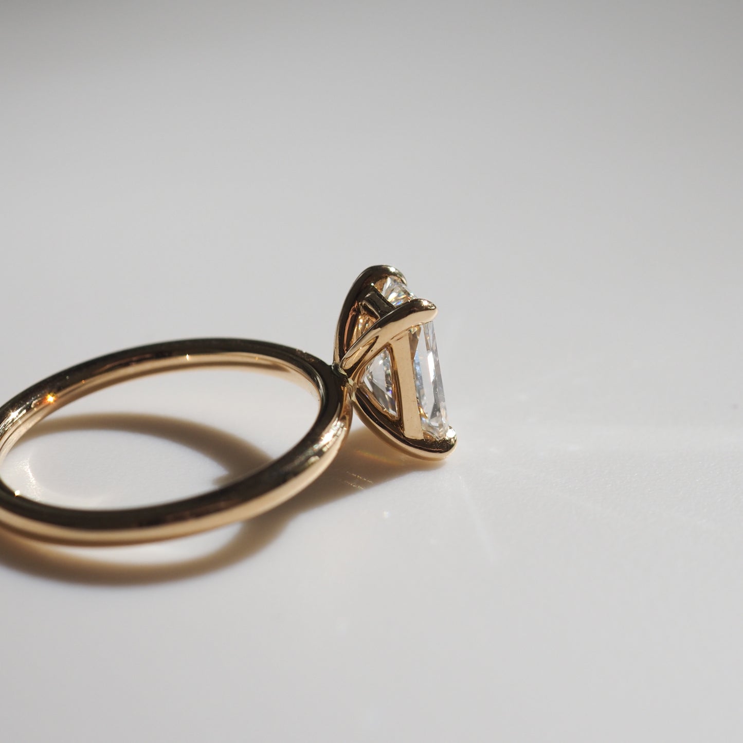 Stunning 1 CT Radiant Moissanite Engagement Ring with Solitaire Design