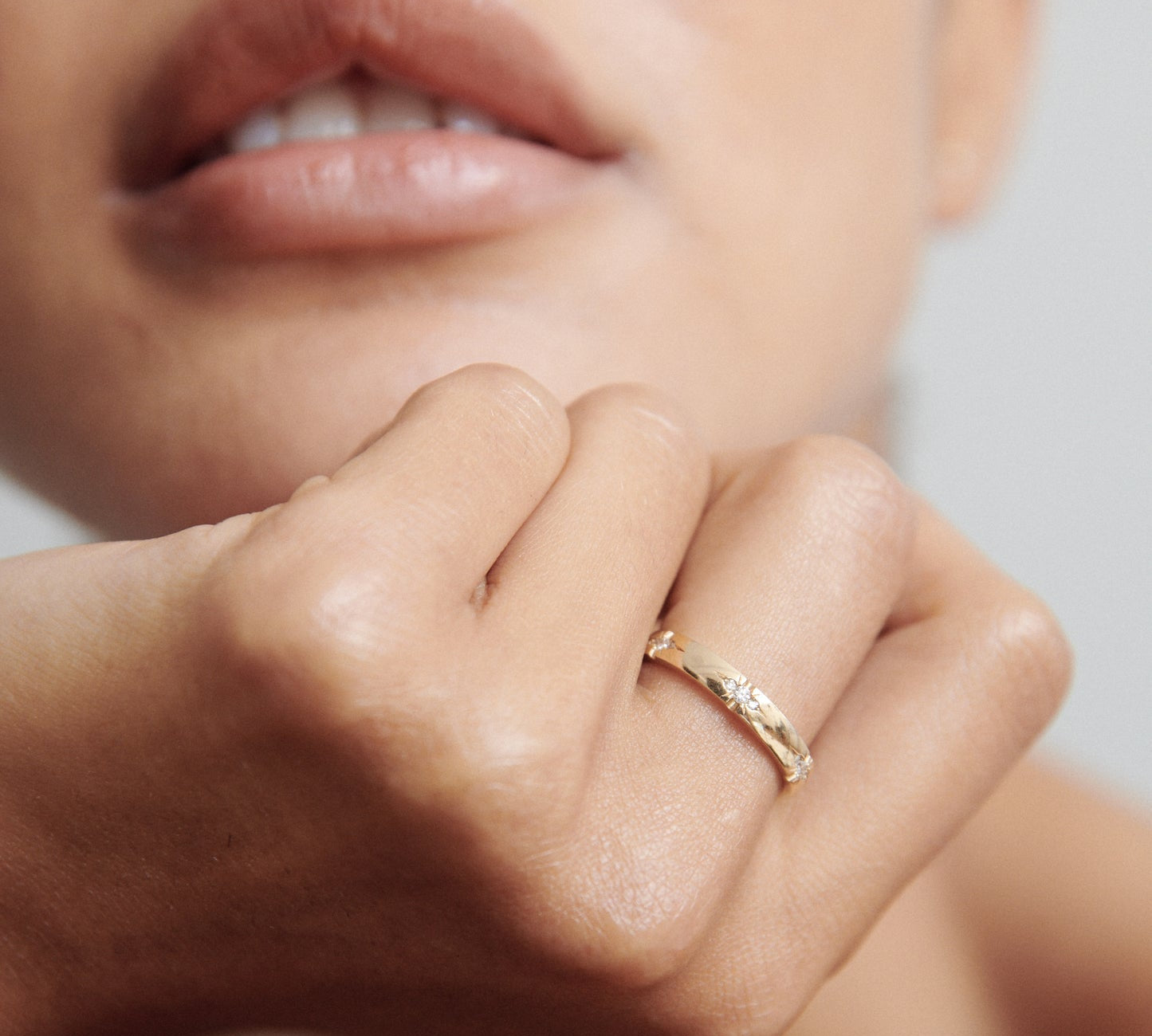 Stunning 0.1 TCW Round Moissanite Stones Flush Wedding Bands