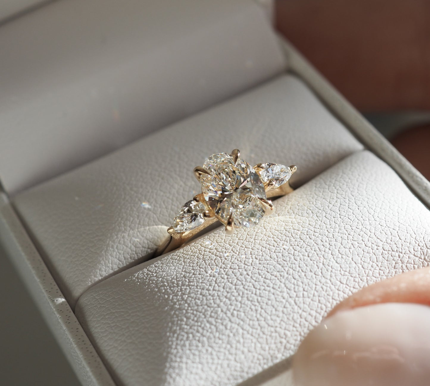 Stunning 1.30 CT Oval Moissanite Engagement Ring with Three Stone Design