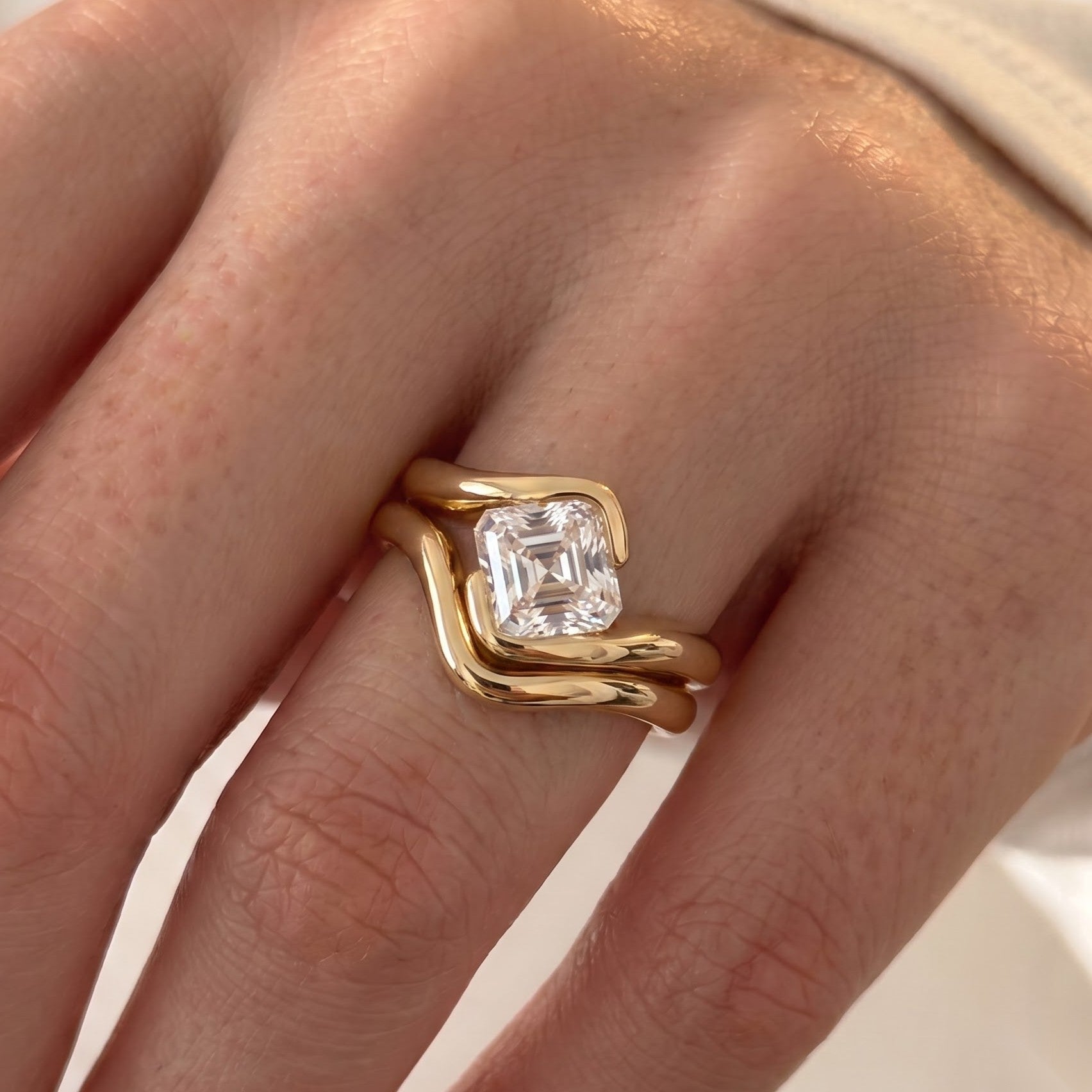1.5 CT Asscher Lab Grown Diamond Bridal Set – Curved Shank with Plain Stacking Band
