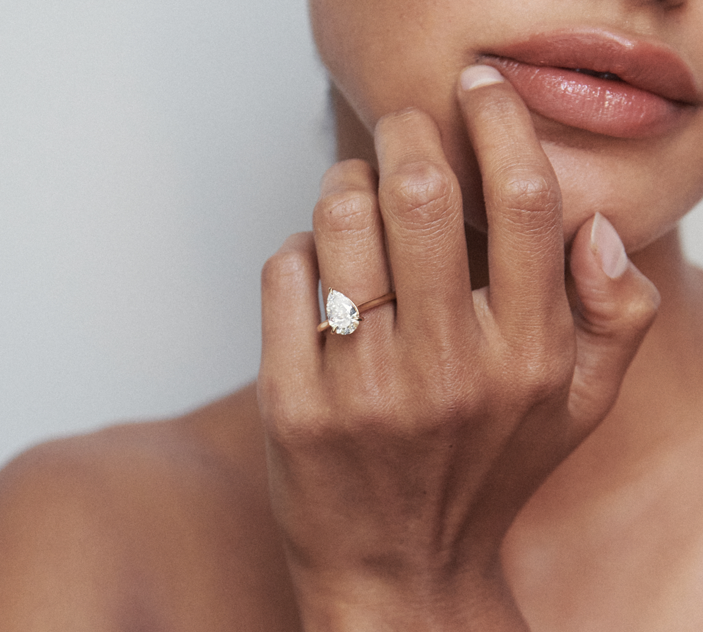 Stunning 1 CT Pear Moissanite Engagement Ring with Solitaire Design