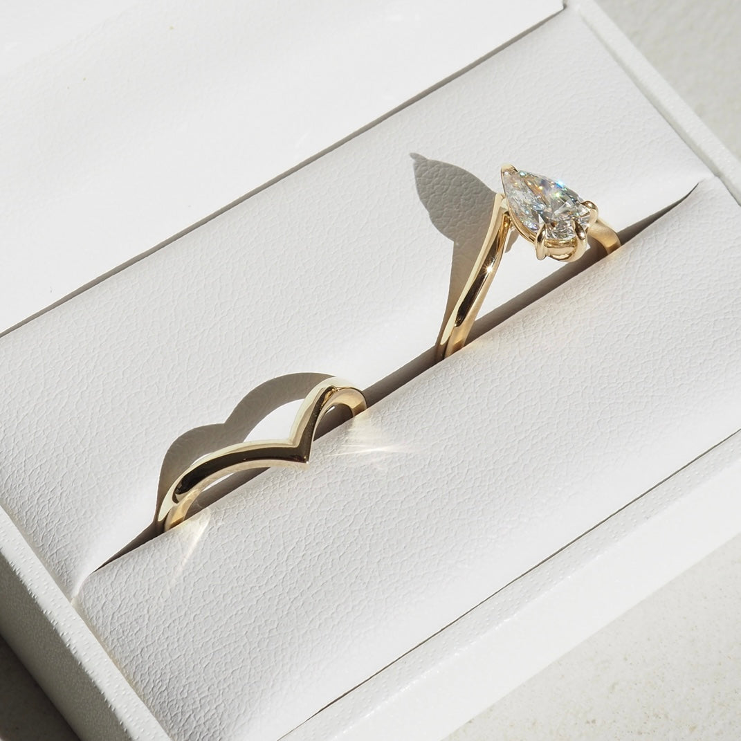 Classic Curved Wedding Band