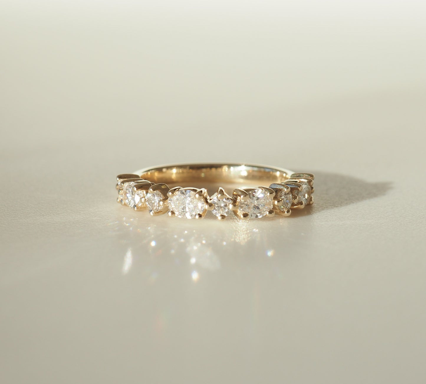 Stunning 0.85 TCW Round & Oval Moissanite Stones Alternate Wedding Bands