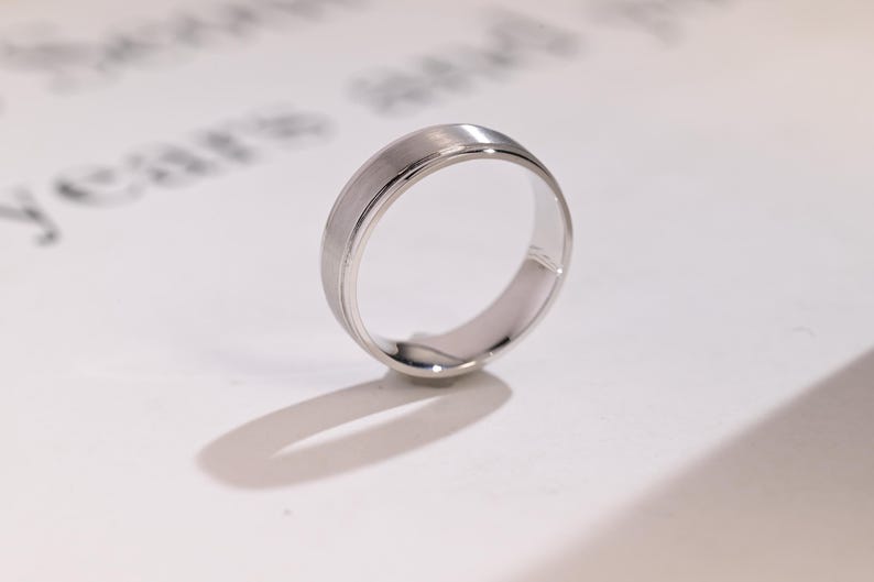 Delicate Men's Wedding Band Brushed in Solid Gold 8