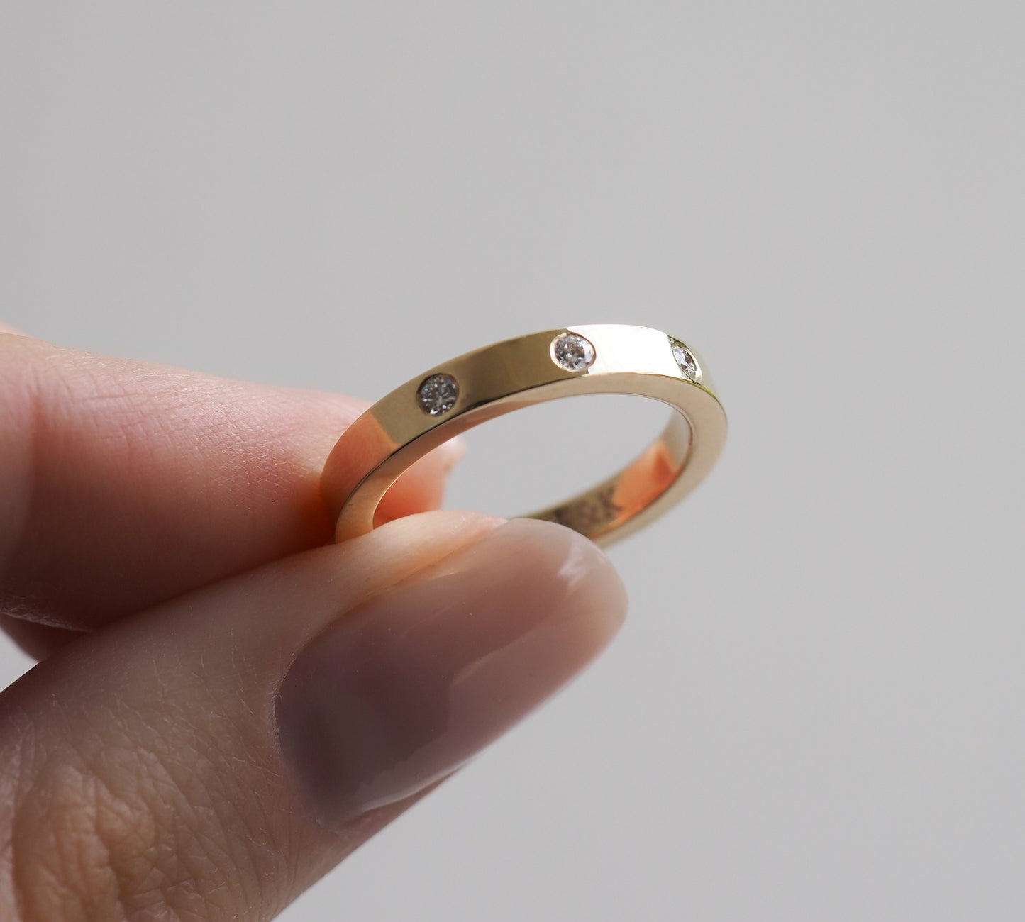 Stunning 0.12 TCW Round Moissanite Stones Flush Wedding Bands