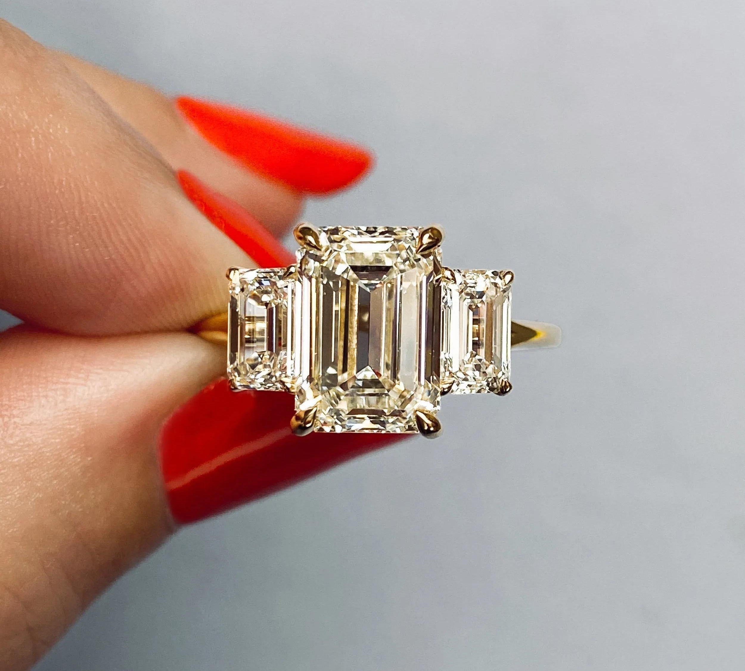 2 CT Emerald Three Stone CVD F/VS1 Diamond Engagement Ring 2