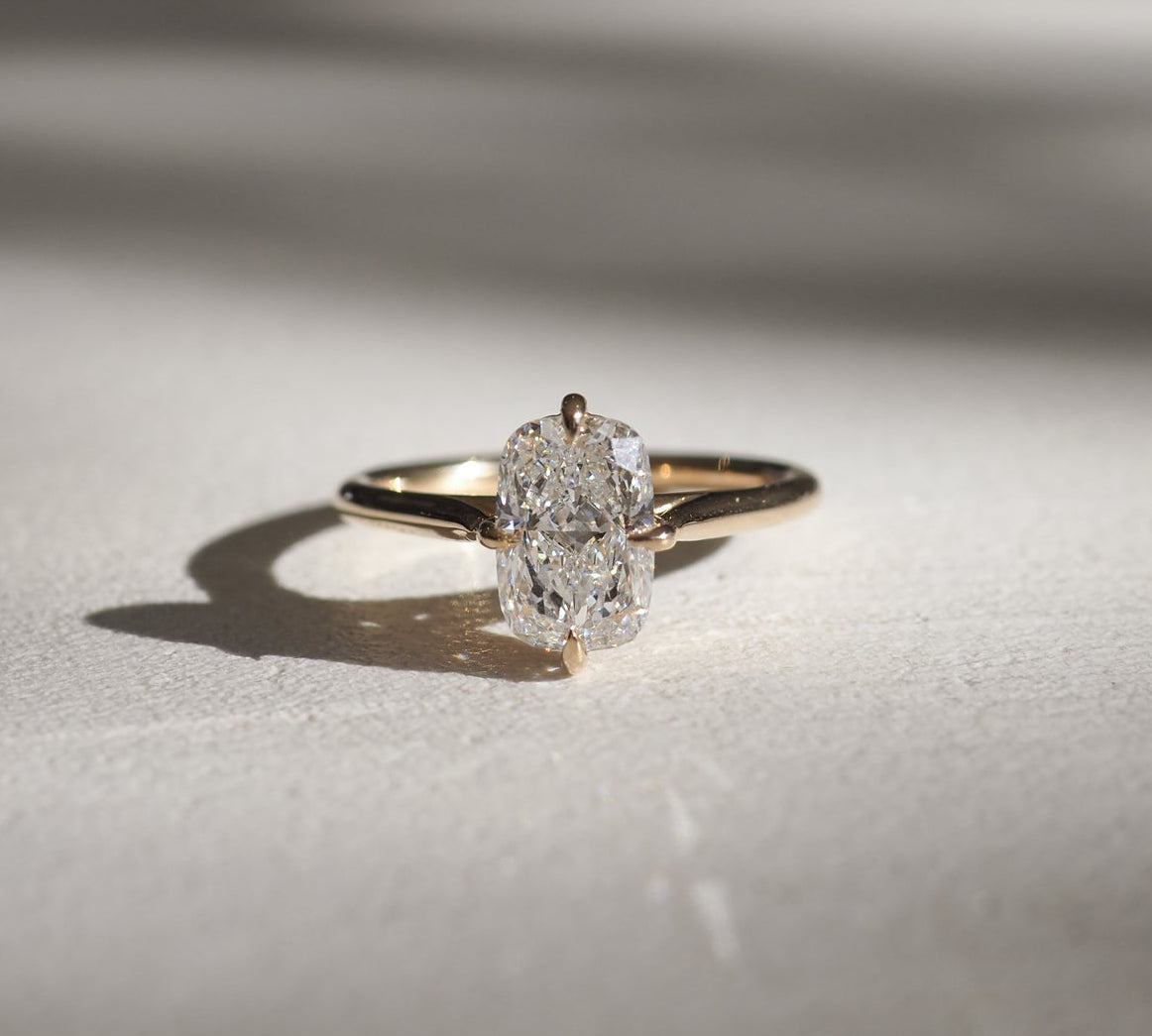 Stunning 1 CT Cushion Moissanite Engagement Ring with Solitaire Design