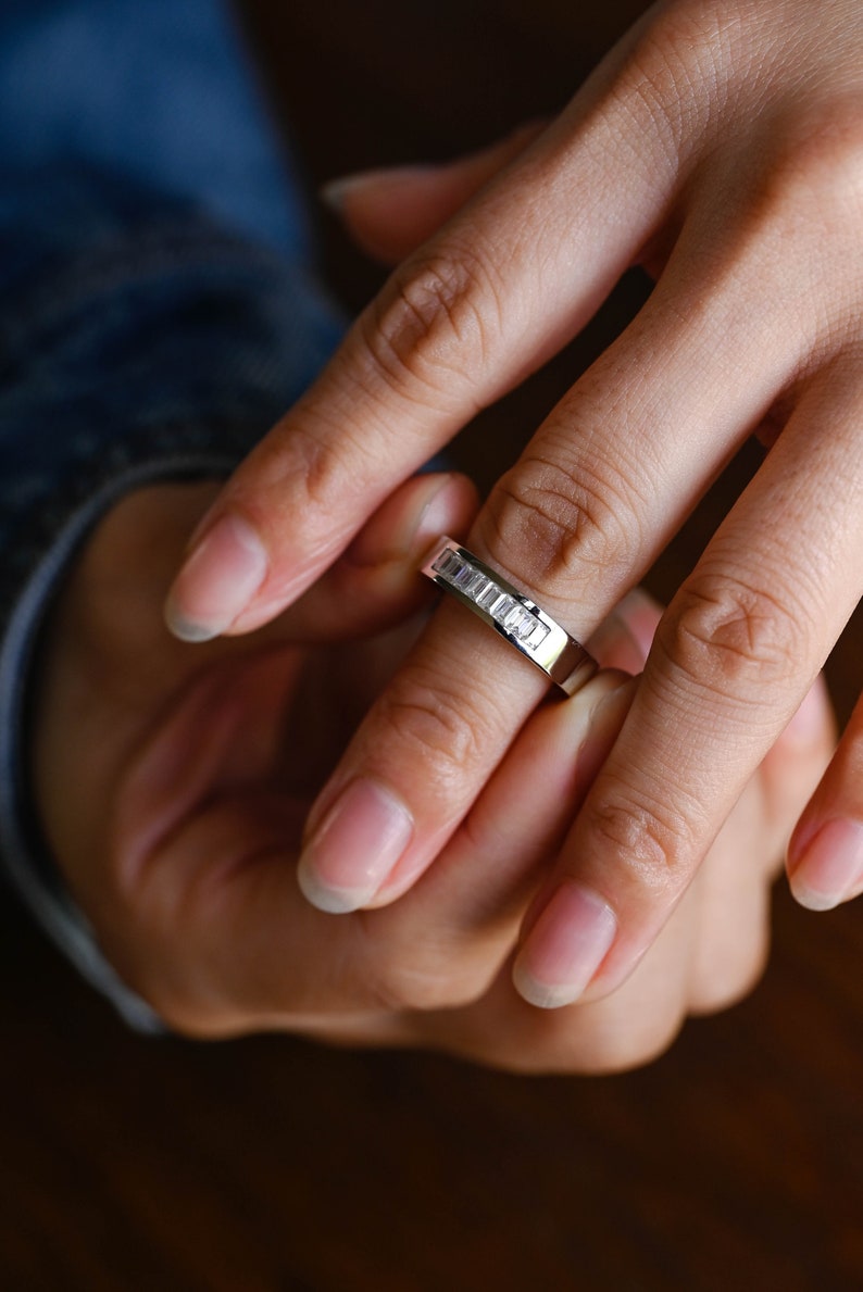 Delicate Moissanite Band with 0.20 TCW Emerald Cut Stones in Solid Gold 3