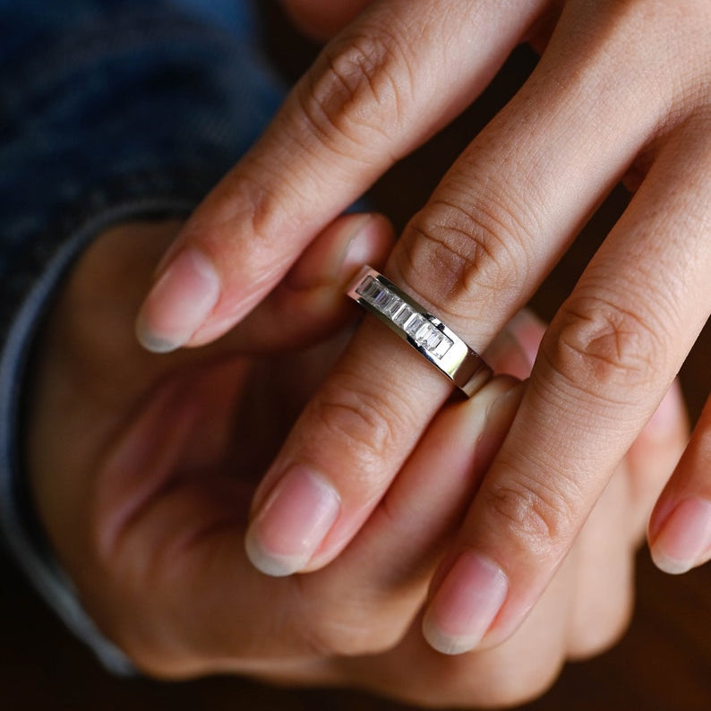 Delicate Moissanite Band with 0.20 TCW Emerald Cut Stones in Solid Gold 3