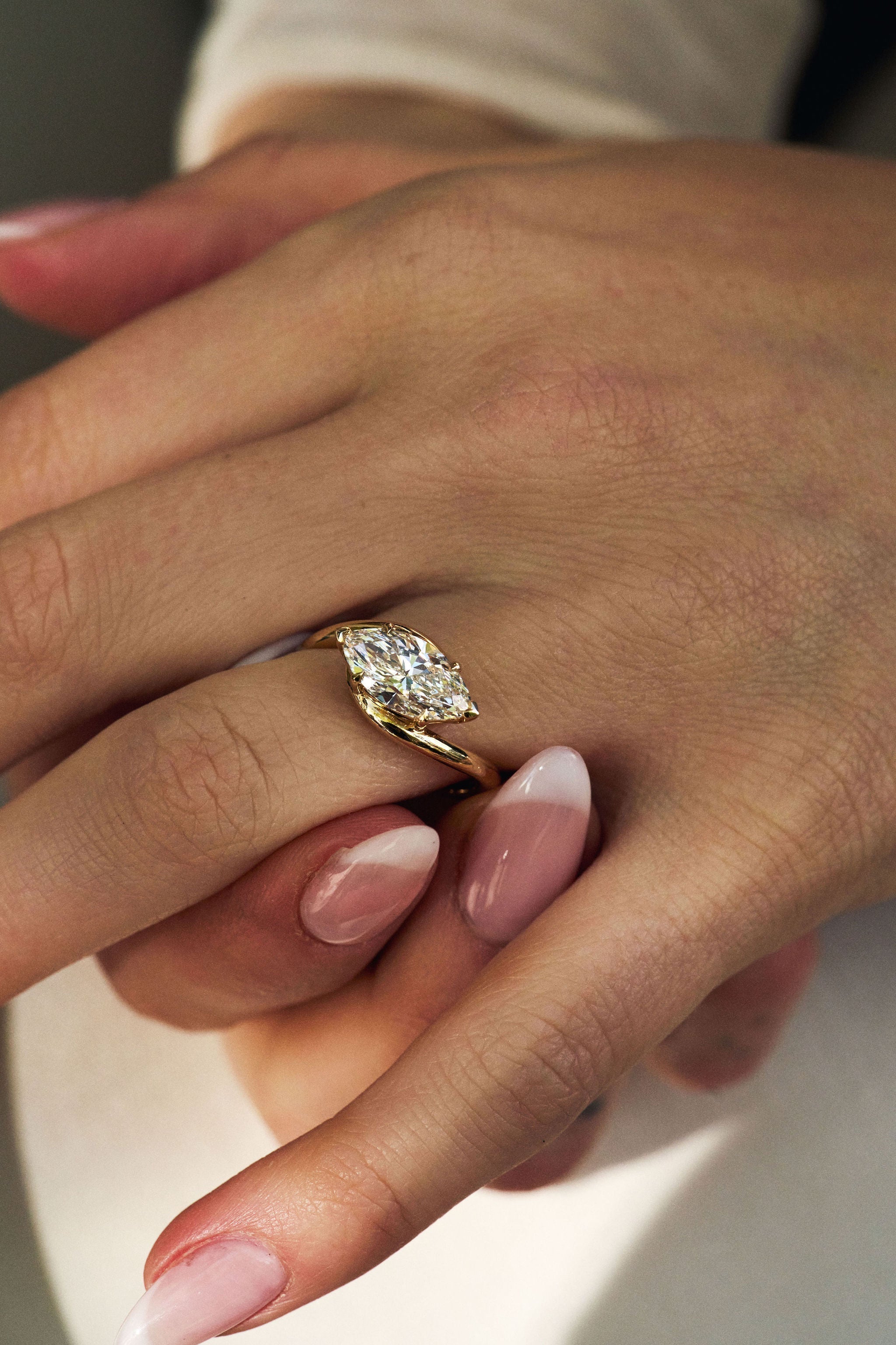3.0 CT Elongated Cushion Solitaire Lab Grown Diamond Engagement Ringt