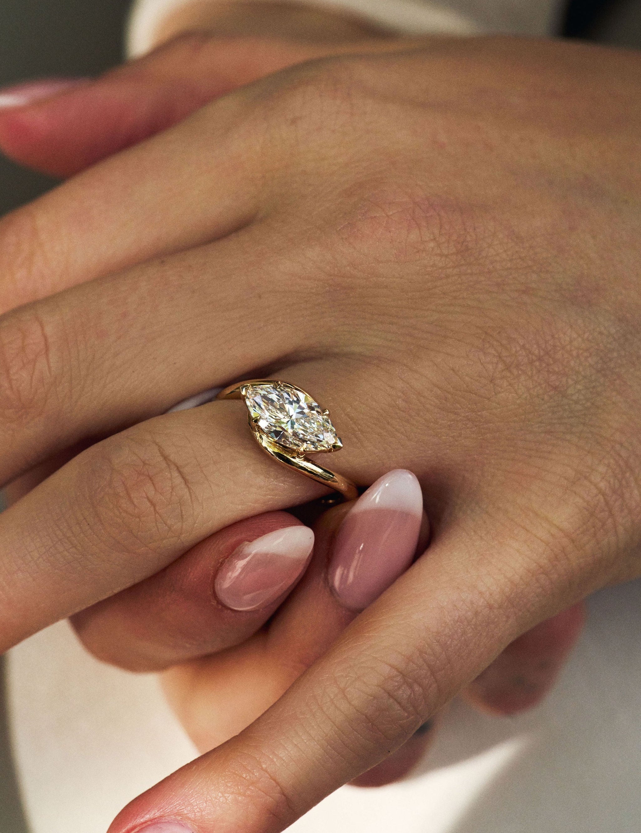 3.0 CT Elongated Cushion Solitaire Lab Grown Diamond Engagement Ringt