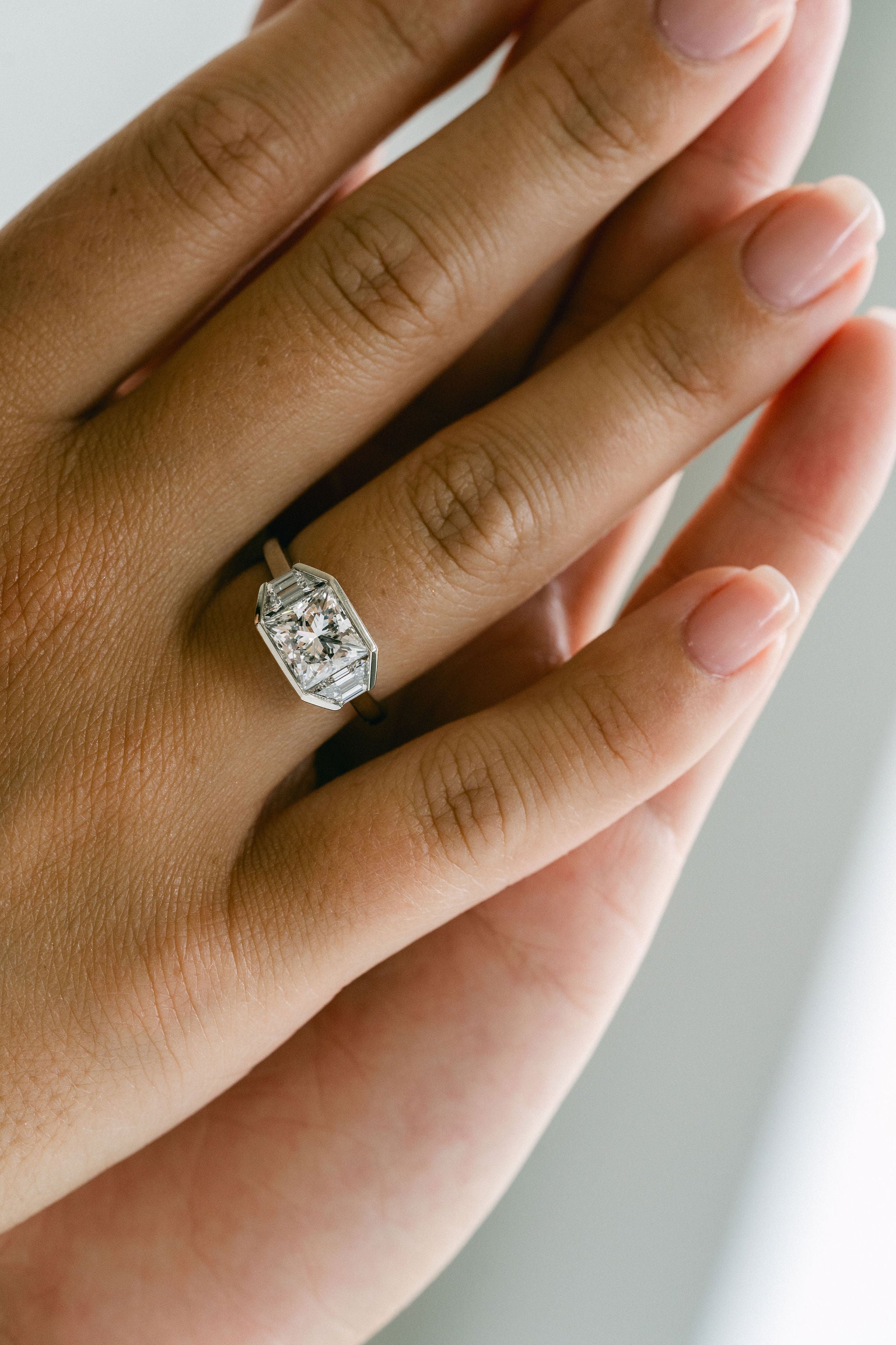 3.0 CT Elongated Cushion Solitaire Lab Grown Diamond Engagement Ringt