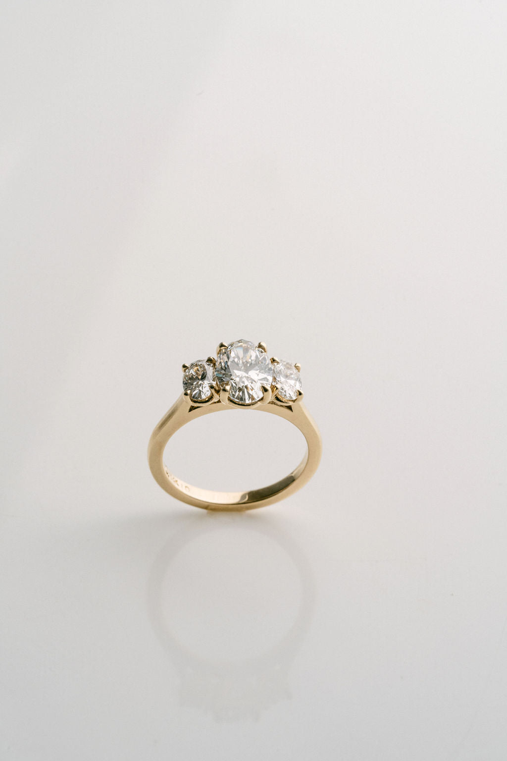 3.0 CT Elongated Cushion Solitaire Lab Grown Diamond Engagement Ringt