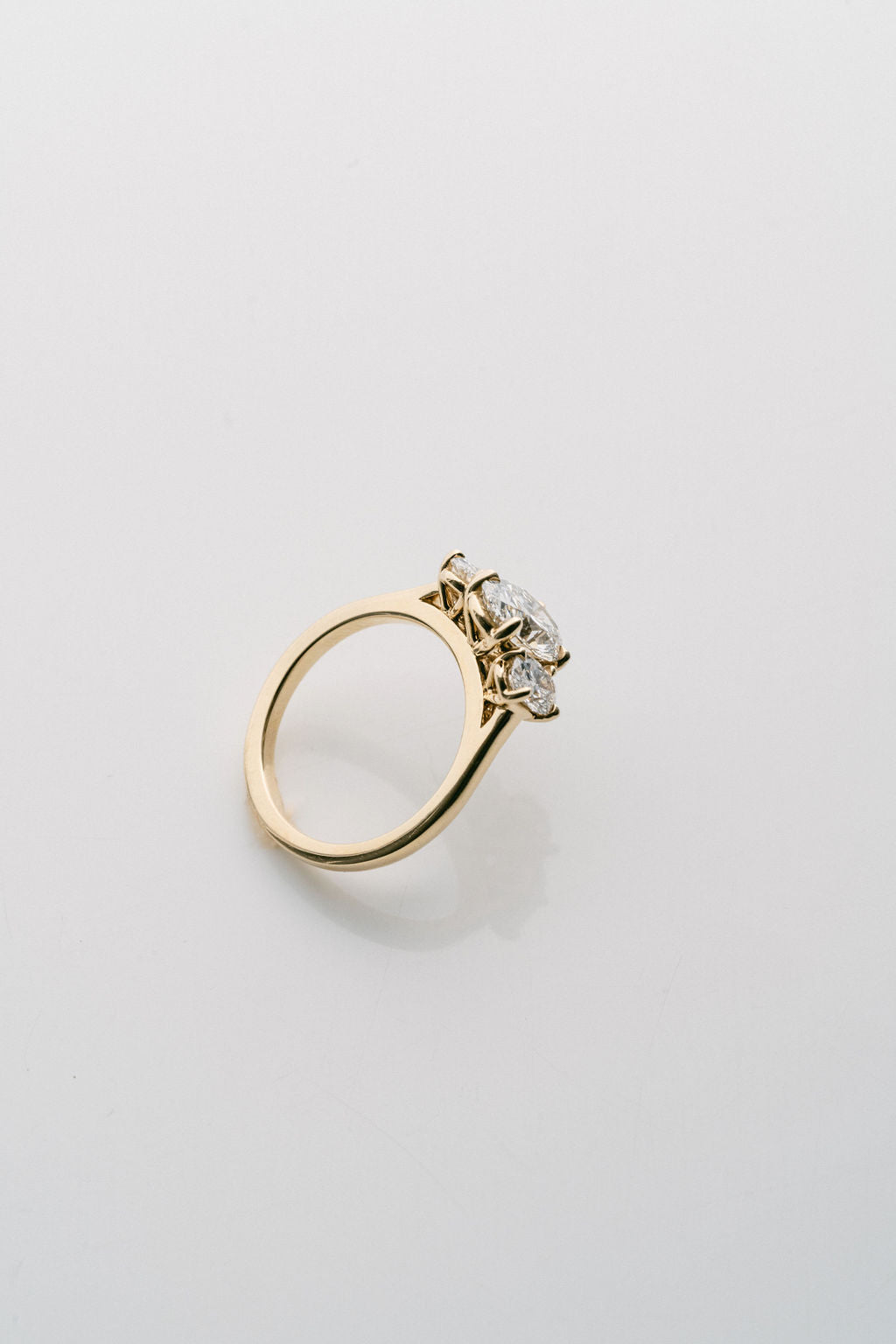 3.0 CT Elongated Cushion Solitaire Lab Grown Diamond Engagement Ringt