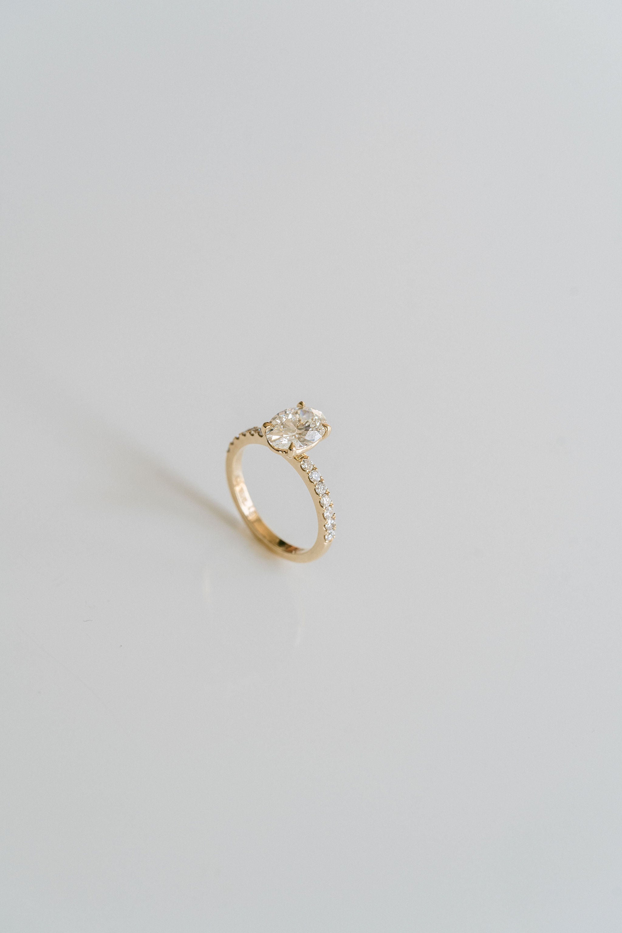 3.0 CT Elongated Cushion Solitaire Lab Grown Diamond Engagement Ringt