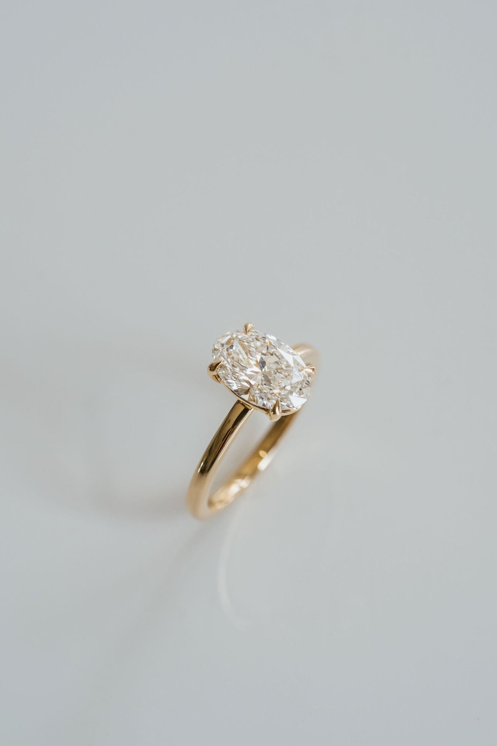 3.0 CT Elongated Cushion Solitaire Lab Grown Diamond Engagement Ringt