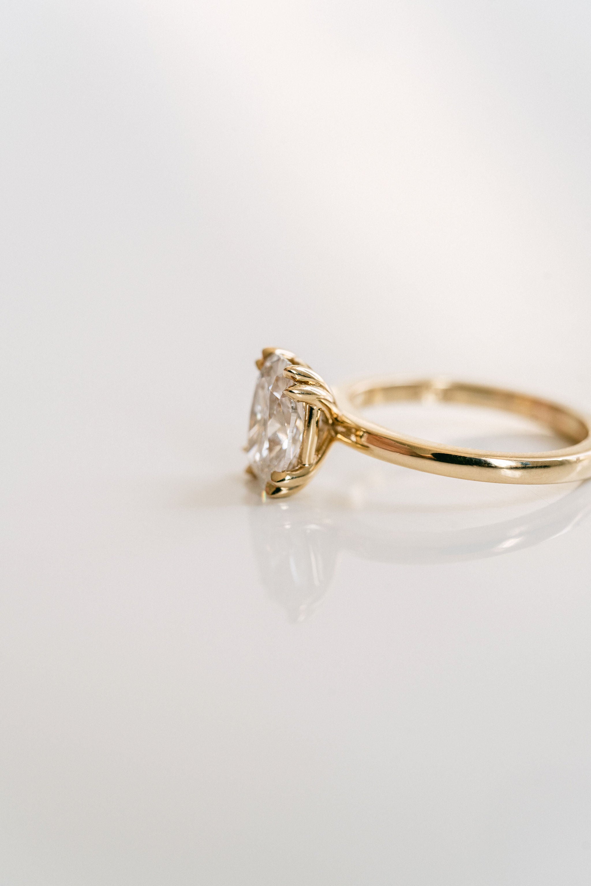 3.0 CT Elongated Cushion Solitaire Lab Grown Diamond Engagement Ringt