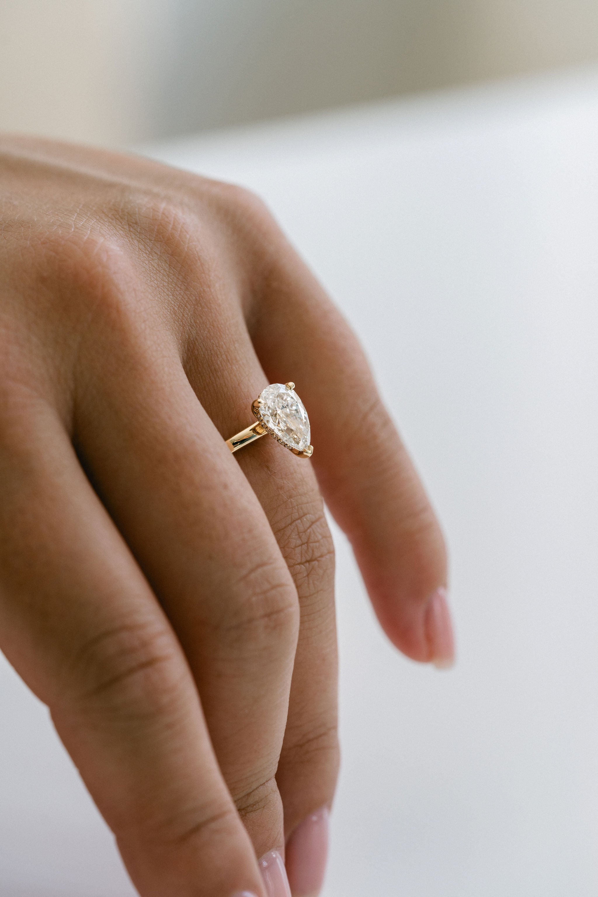 3.0 CT Elongated Cushion Solitaire Lab Grown Diamond Engagement Ringt
