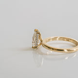 3.0 CT Elongated Cushion Solitaire Lab Grown Diamond Engagement Ringt