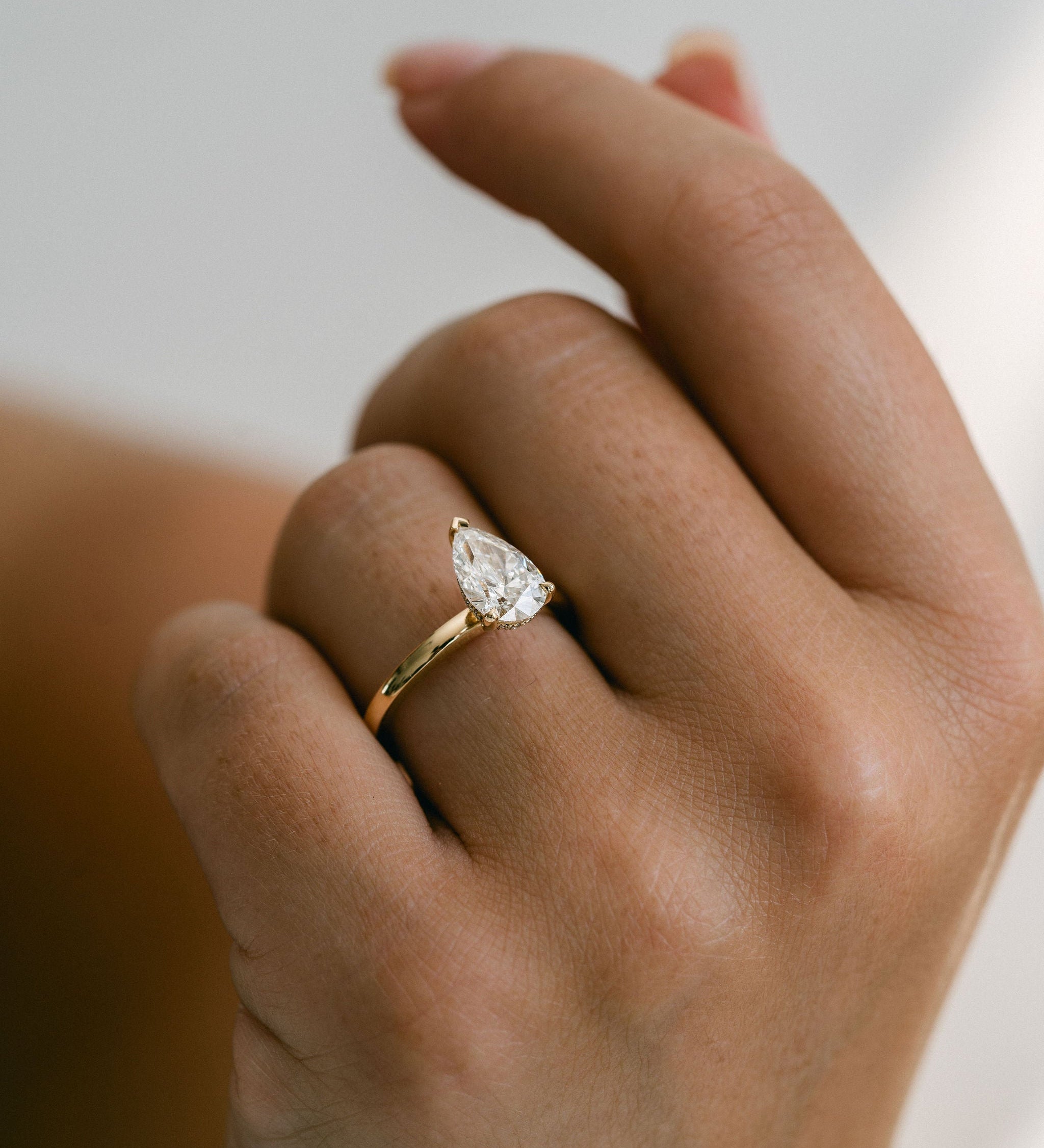 3.0 CT Elongated Cushion Solitaire Lab Grown Diamond Engagement Ringt