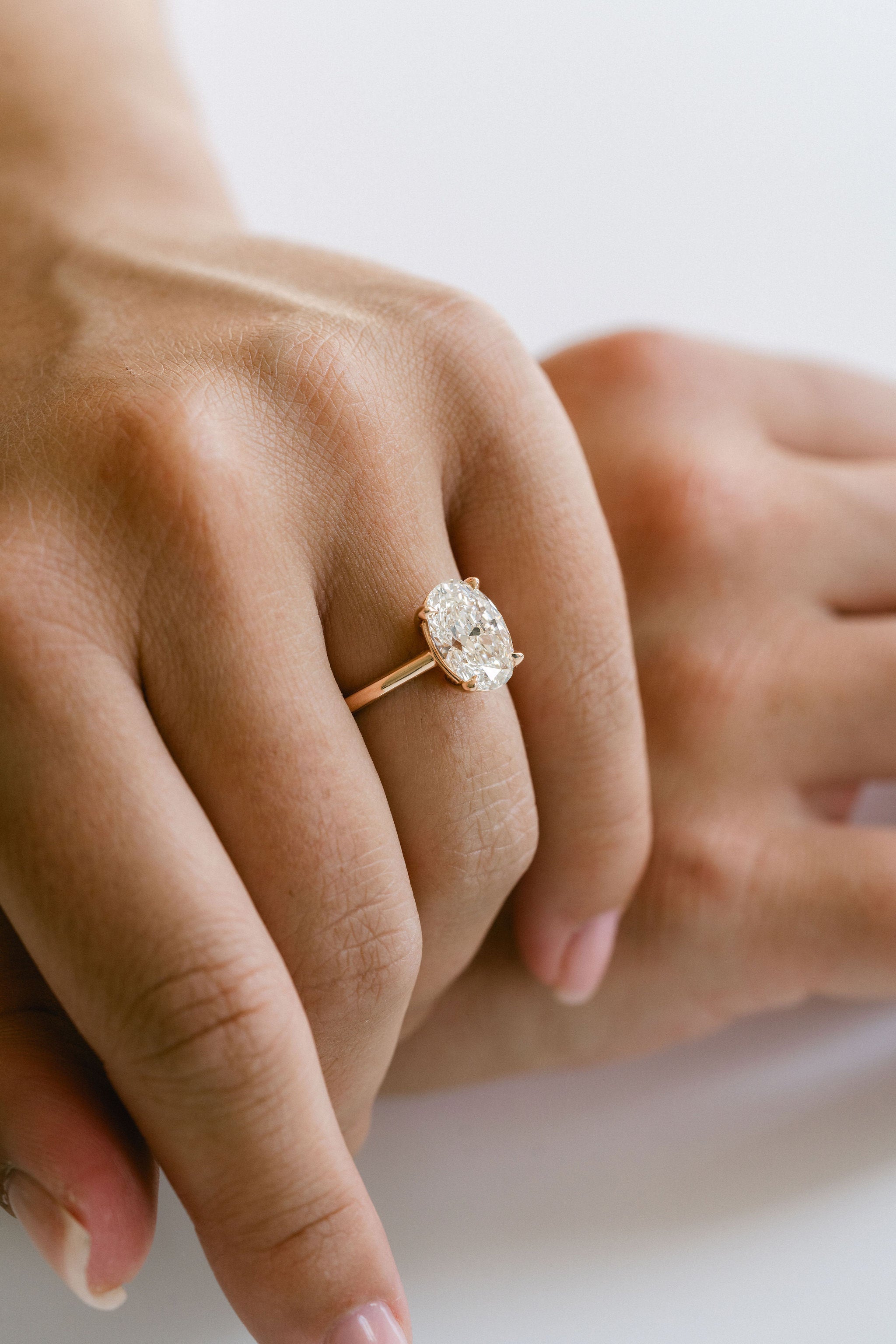 3.0 CT Elongated Cushion Solitaire Lab Grown Diamond Engagement Ringt