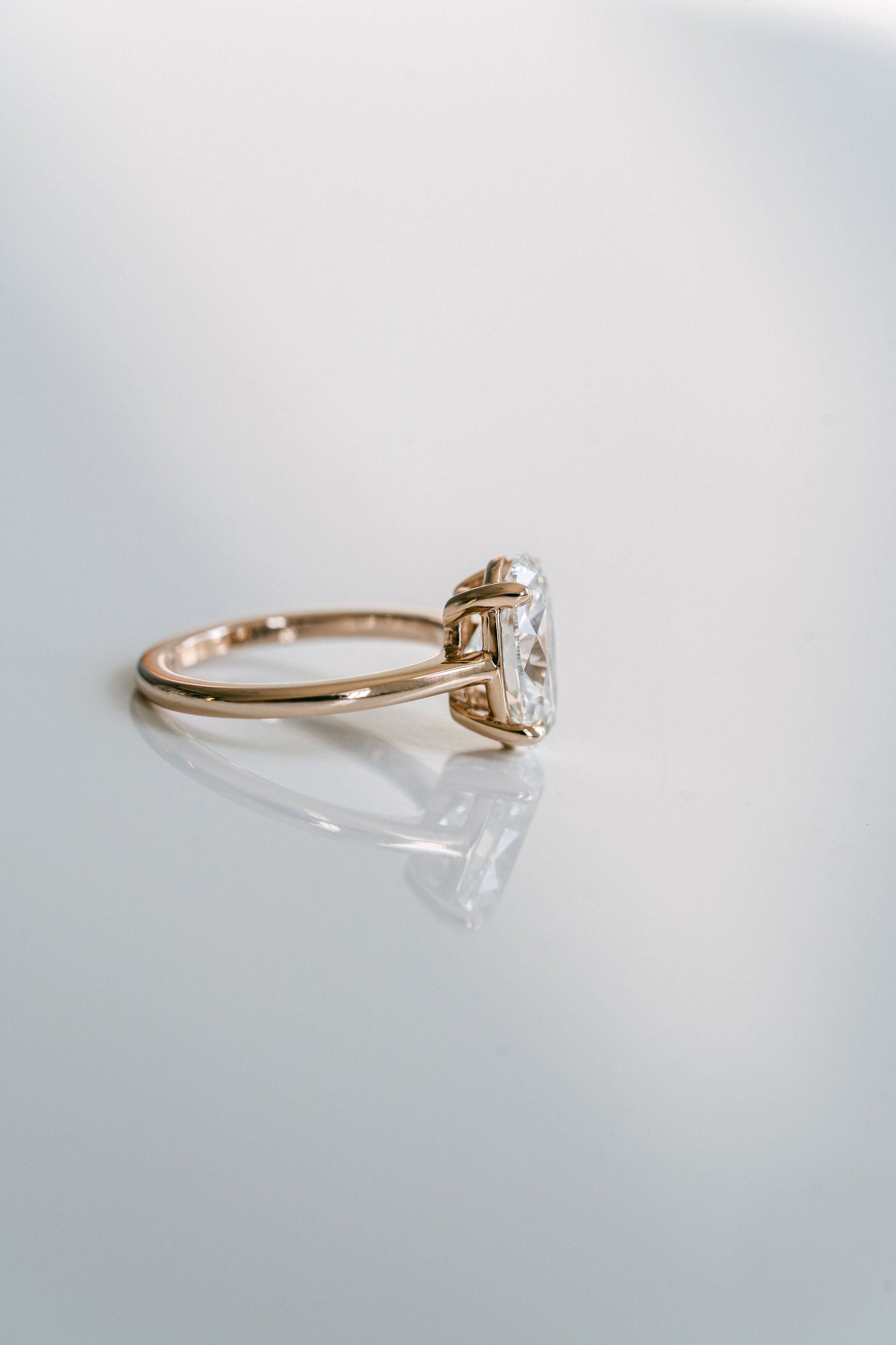 3.0 CT Elongated Cushion Solitaire Lab Grown Diamond Engagement Ringt