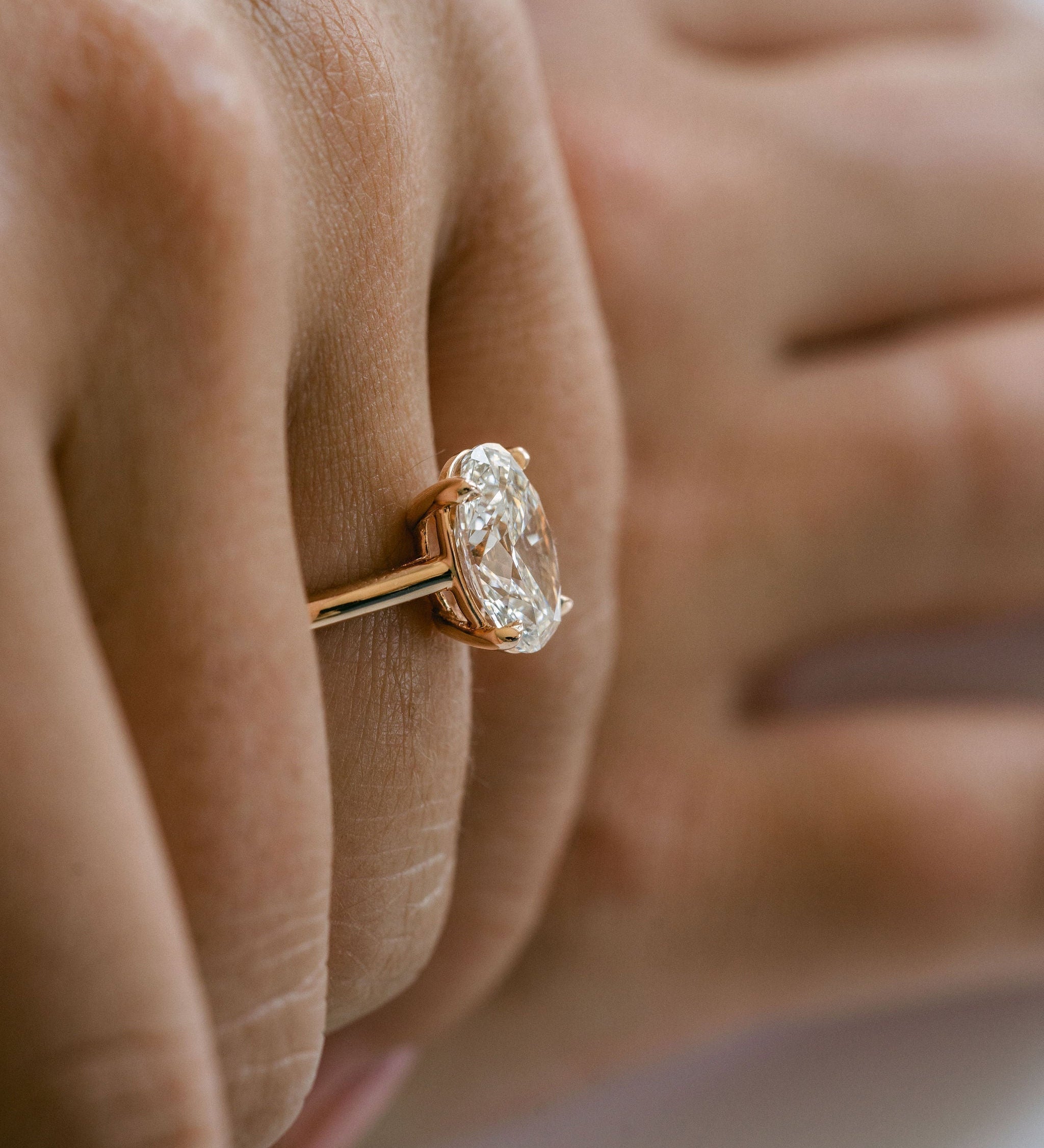 3.0 CT Elongated Cushion Solitaire Lab Grown Diamond Engagement Ringt