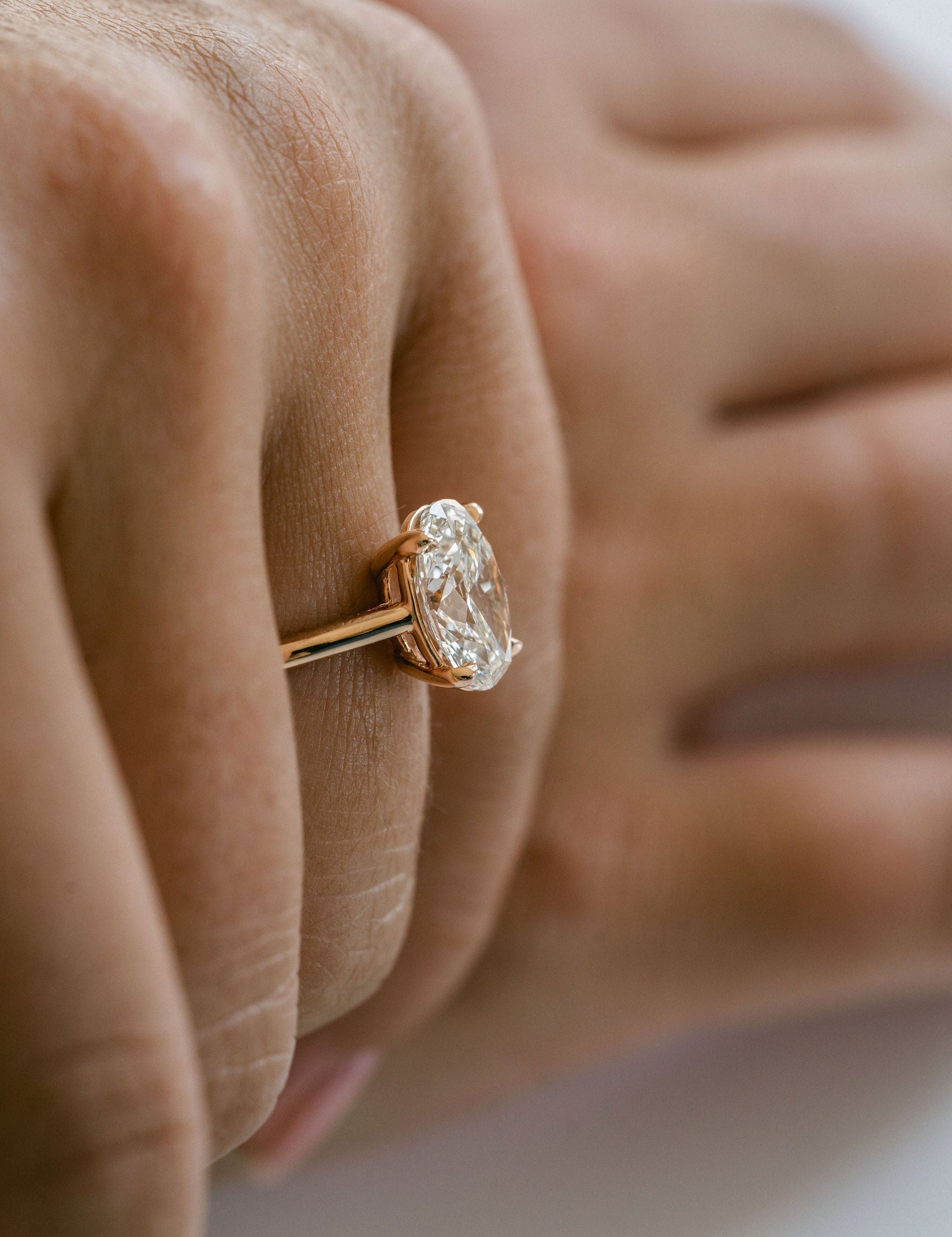 3.0 CT Elongated Cushion Solitaire Lab Grown Diamond Engagement Ringt