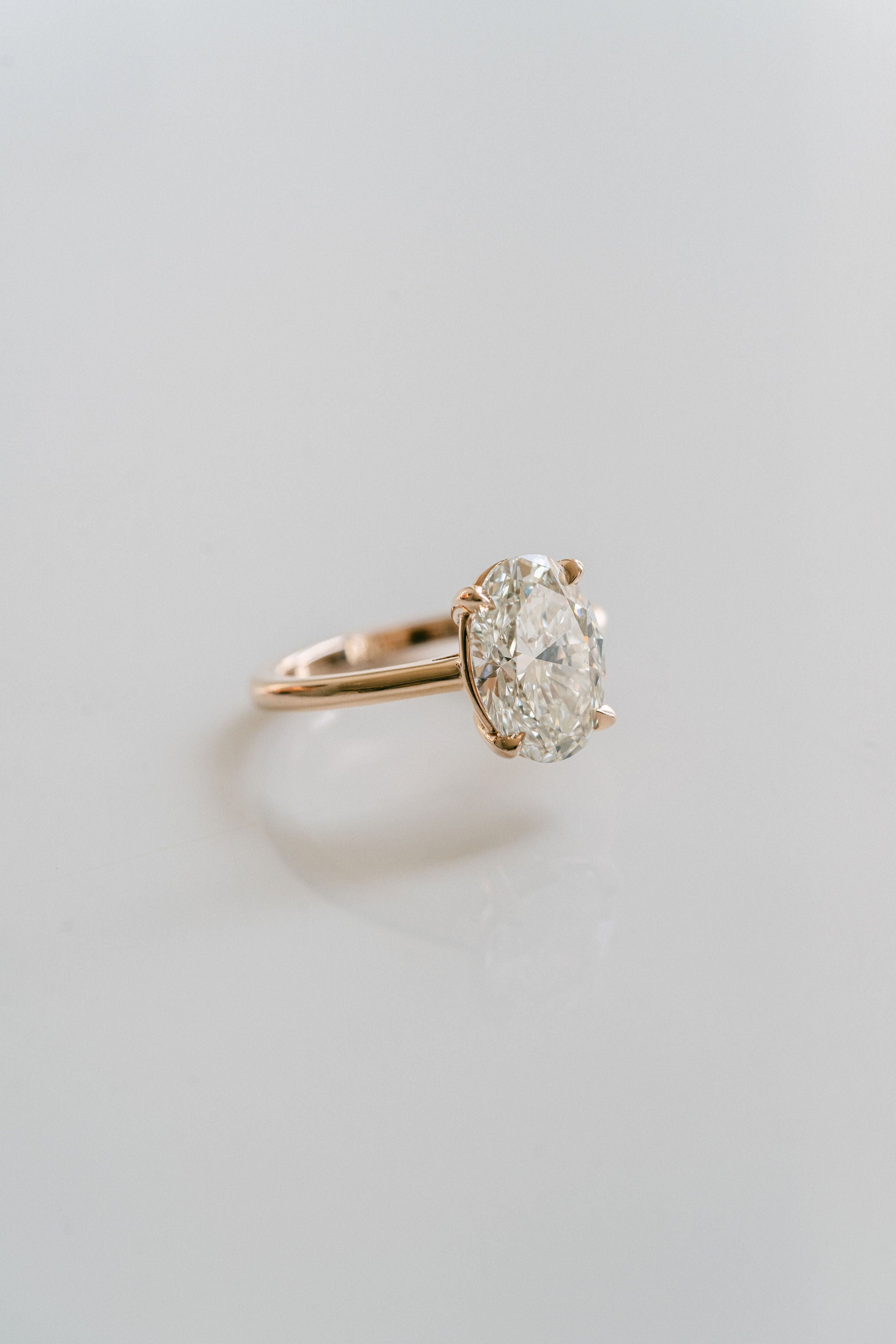 3.0 CT Elongated Cushion Solitaire Lab Grown Diamond Engagement Ringt