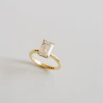 3.0 CT Elongated Cushion Solitaire Lab Grown Diamond Engagement Ringt