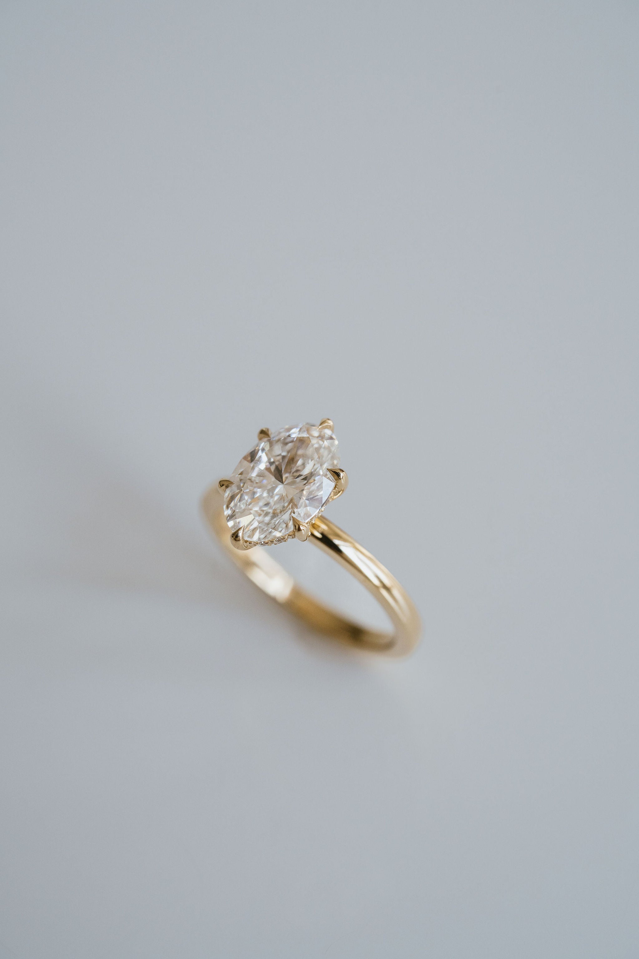 3.0 CT Elongated Cushion Solitaire Lab Grown Diamond Engagement Ringt