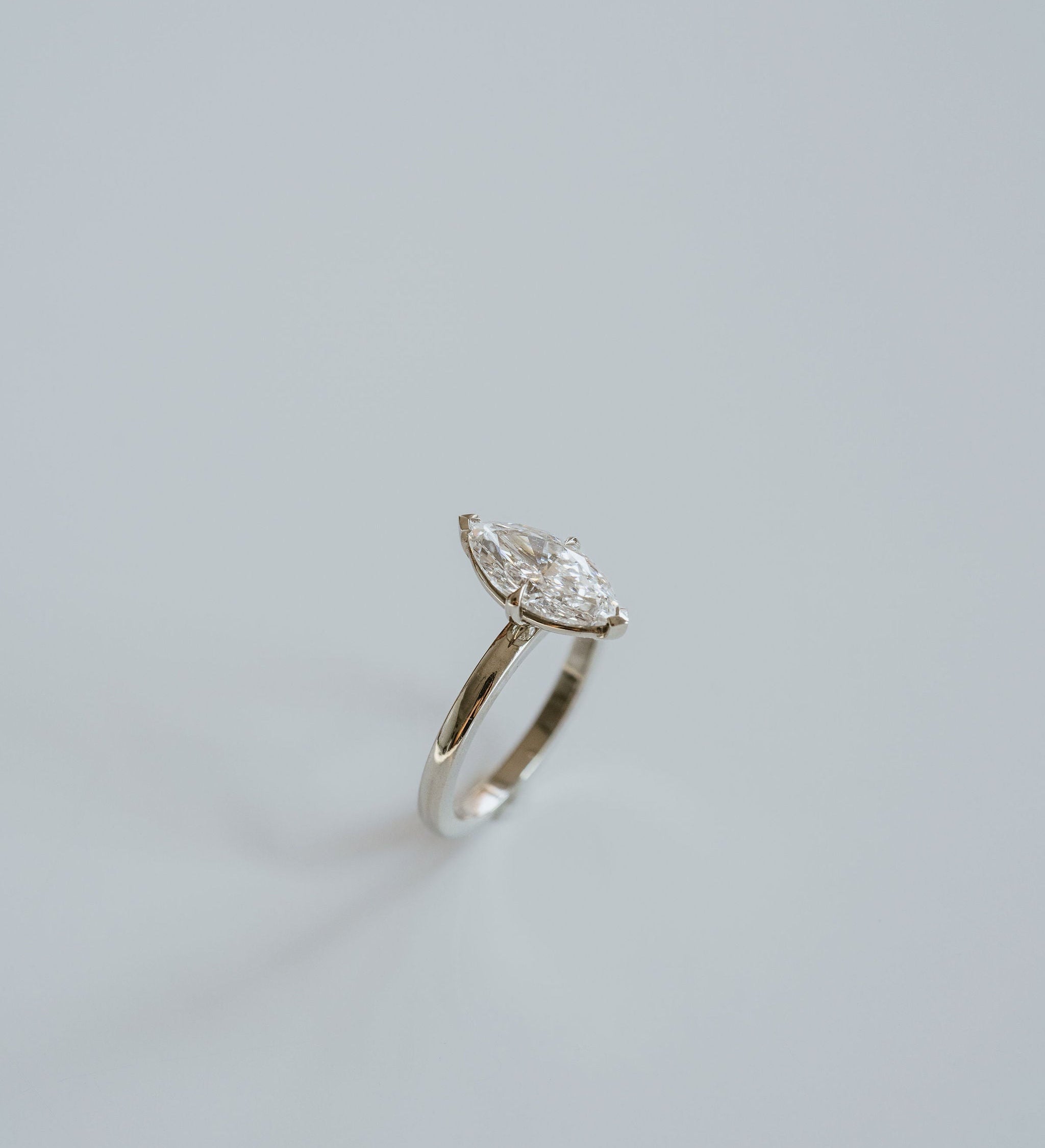 3.0 CT Elongated Cushion Solitaire Lab Grown Diamond Engagement Ringt
