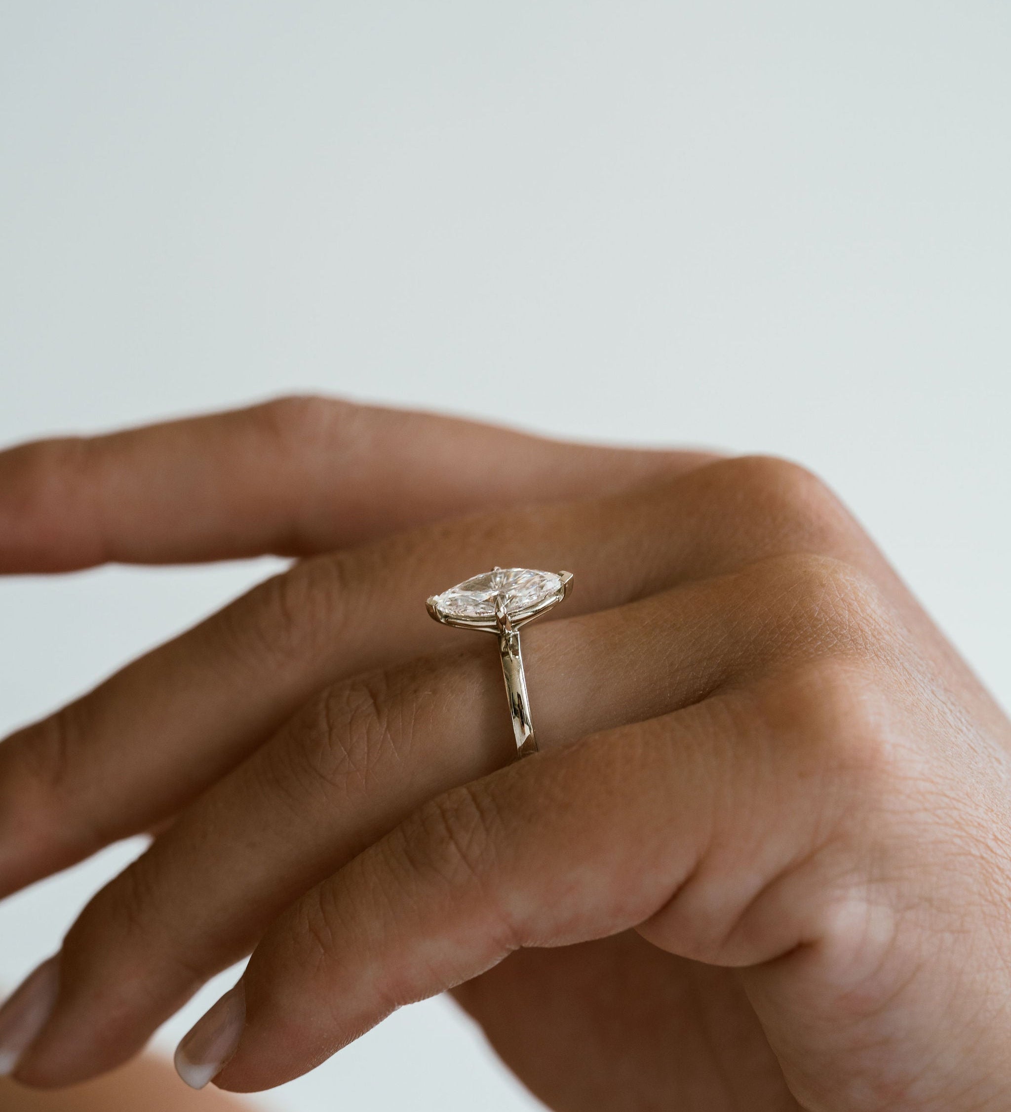 3.0 CT Elongated Cushion Solitaire Lab Grown Diamond Engagement Ringt