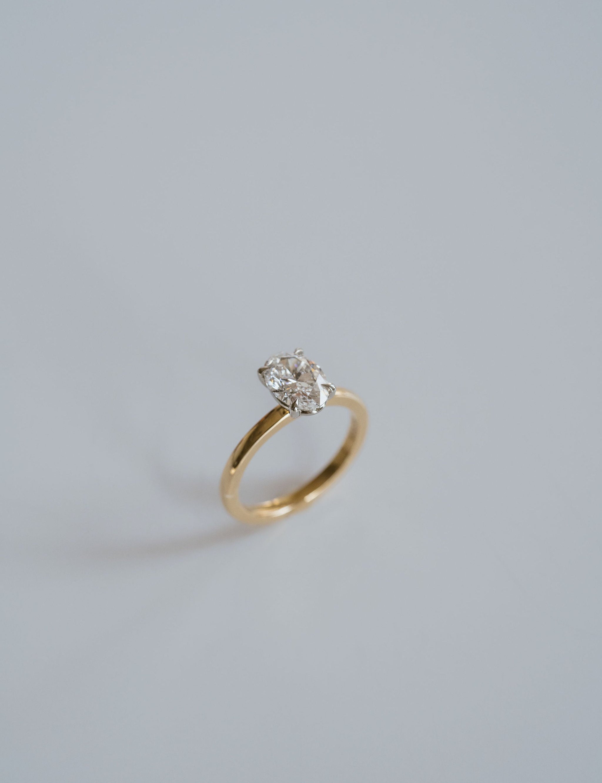3.0 CT Elongated Cushion Solitaire Lab Grown Diamond Engagement Ringt