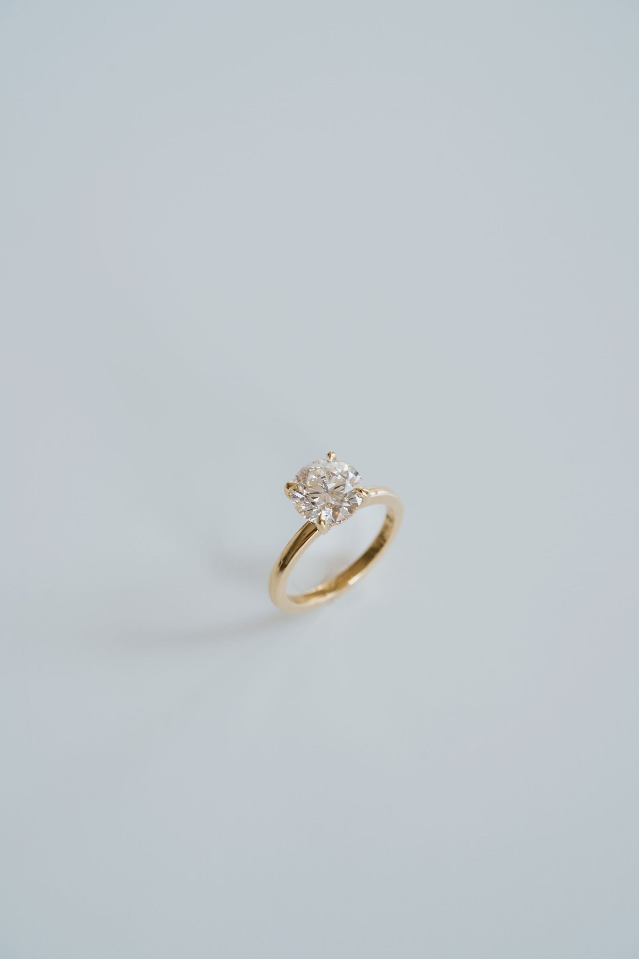 3.0 CT Elongated Cushion Solitaire Lab Grown Diamond Engagement Ringt