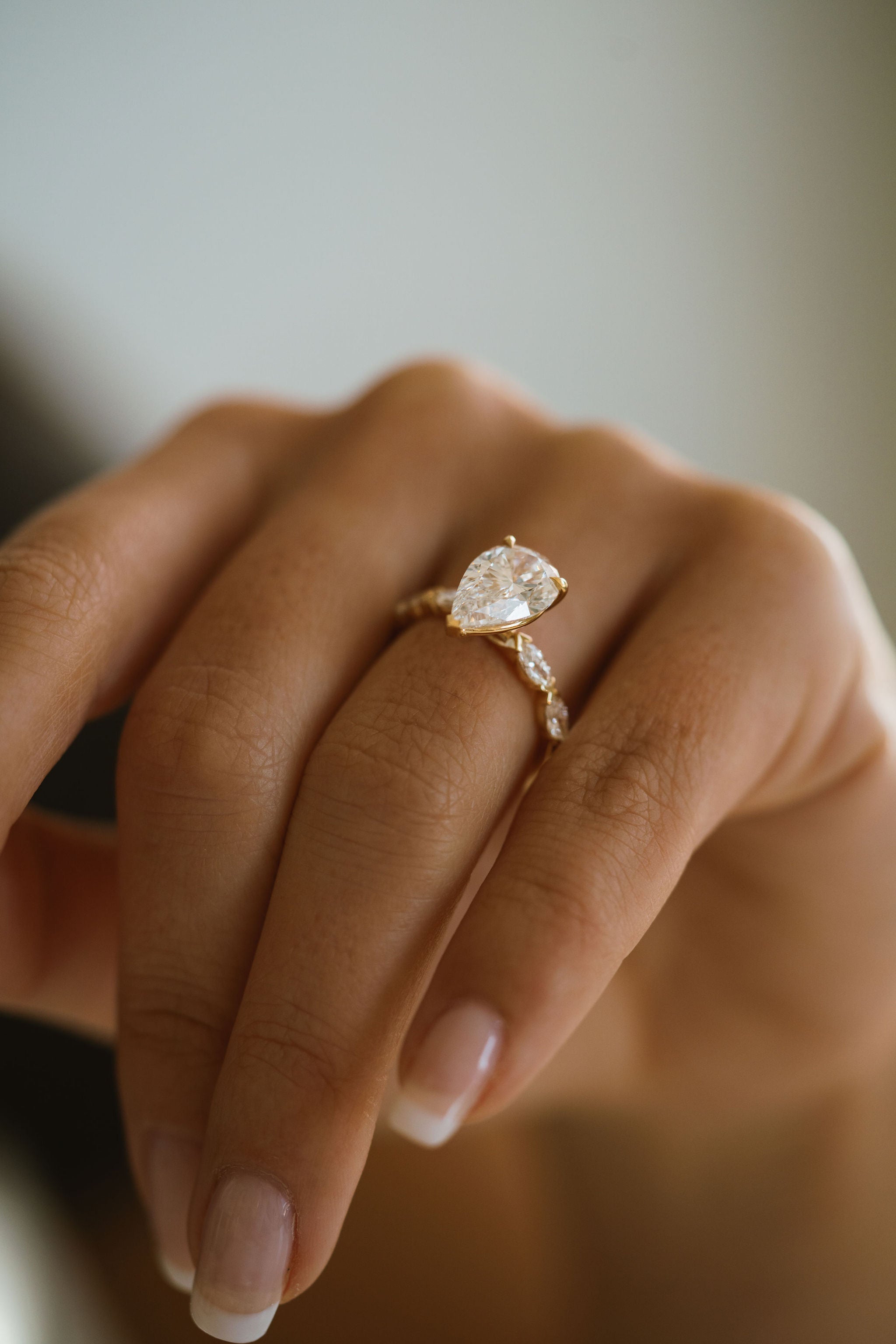 3.0 CT Elongated Cushion Solitaire Lab Grown Diamond Engagement Ringt