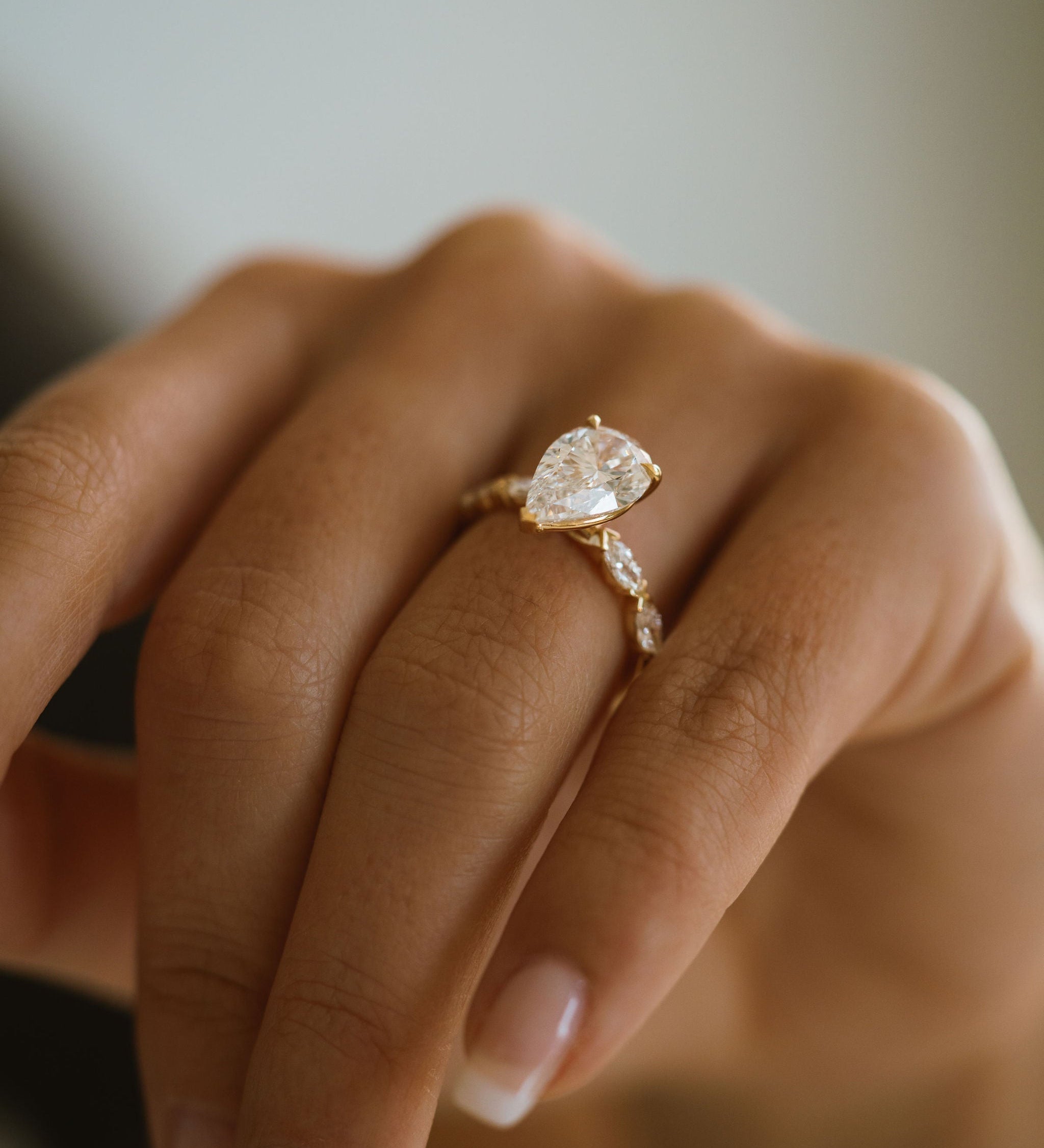 3.0 CT Elongated Cushion Solitaire Lab Grown Diamond Engagement Ringt
