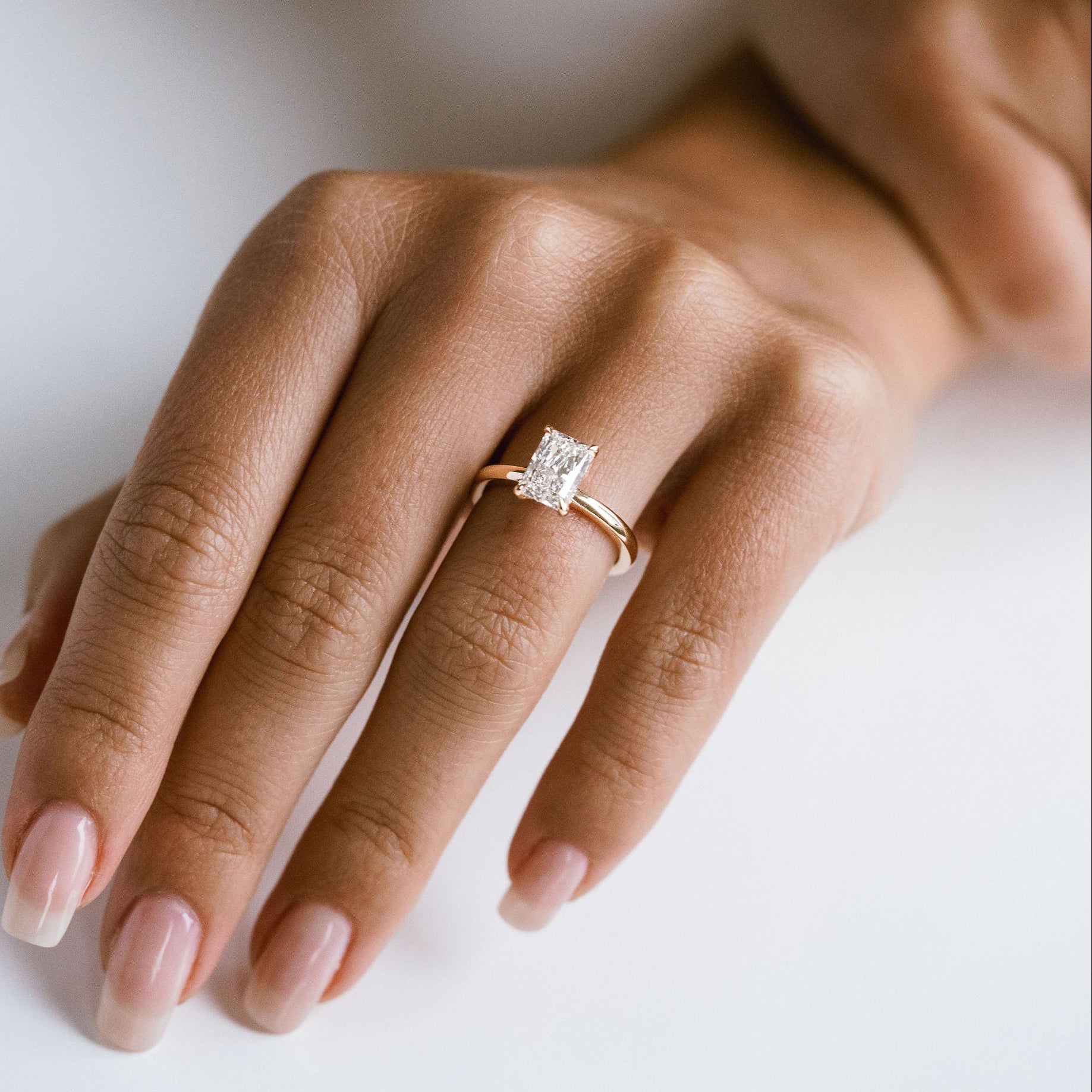 3.0 CT Elongated Cushion Solitaire Lab Grown Diamond Engagement Ringt