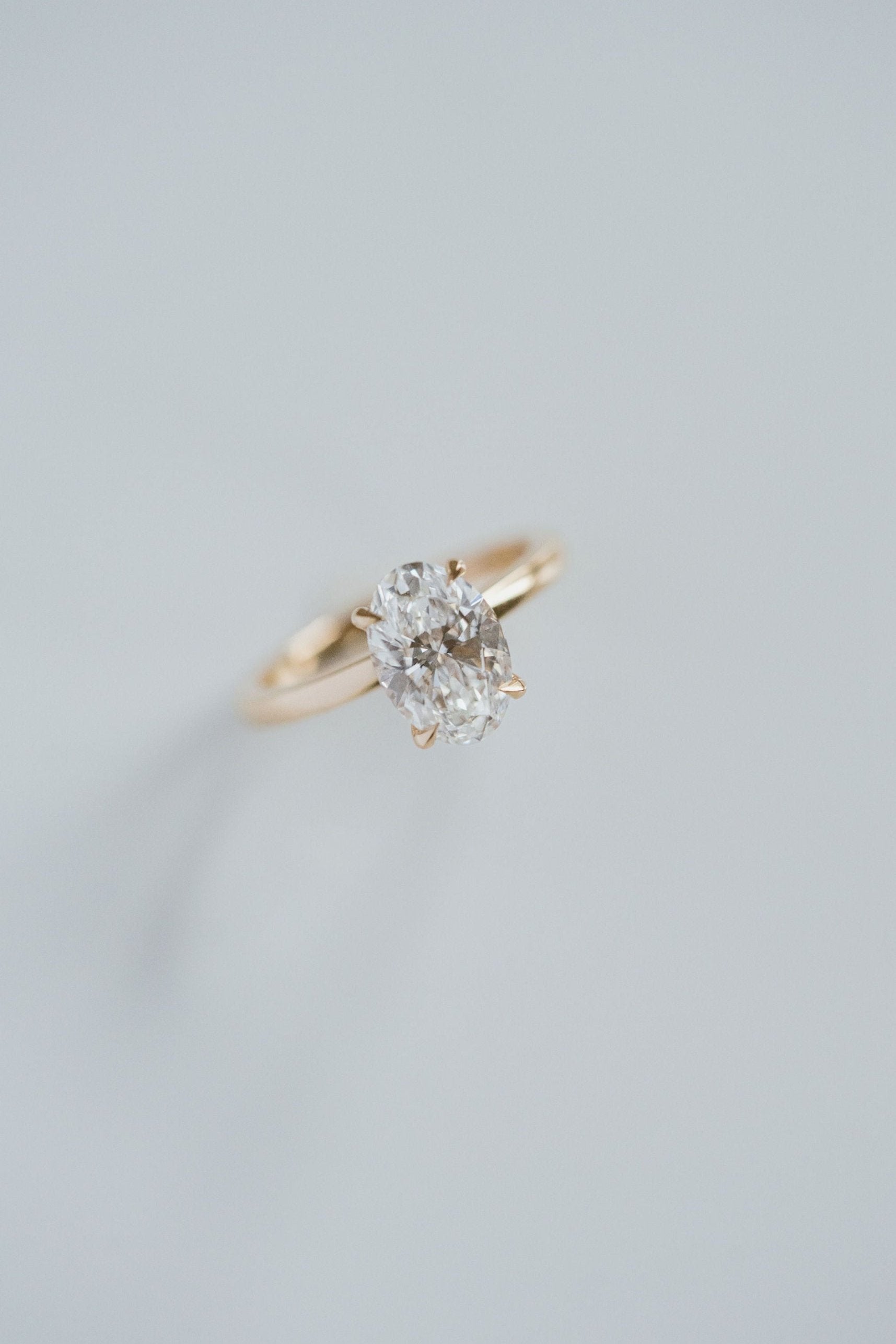 3.0 CT Elongated Cushion Solitaire Lab Grown Diamond Engagement Ringt