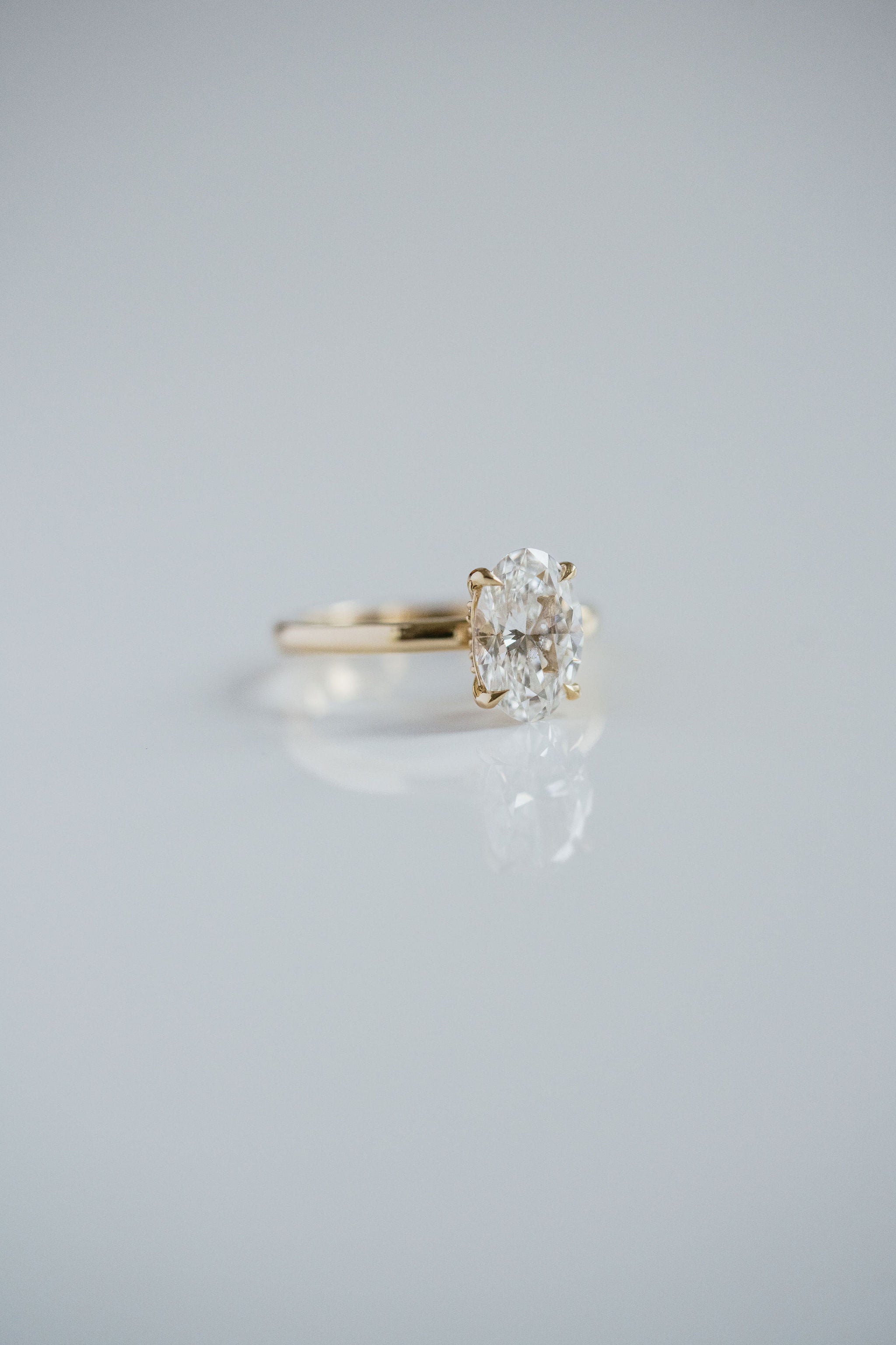 3.0 CT Elongated Cushion Solitaire Lab Grown Diamond Engagement Ringt