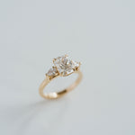 3.0 CT Elongated Cushion Solitaire Lab Grown Diamond Engagement Ringt