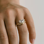 3.0 CT Elongated Cushion Solitaire Lab Grown Diamond Engagement Ringt