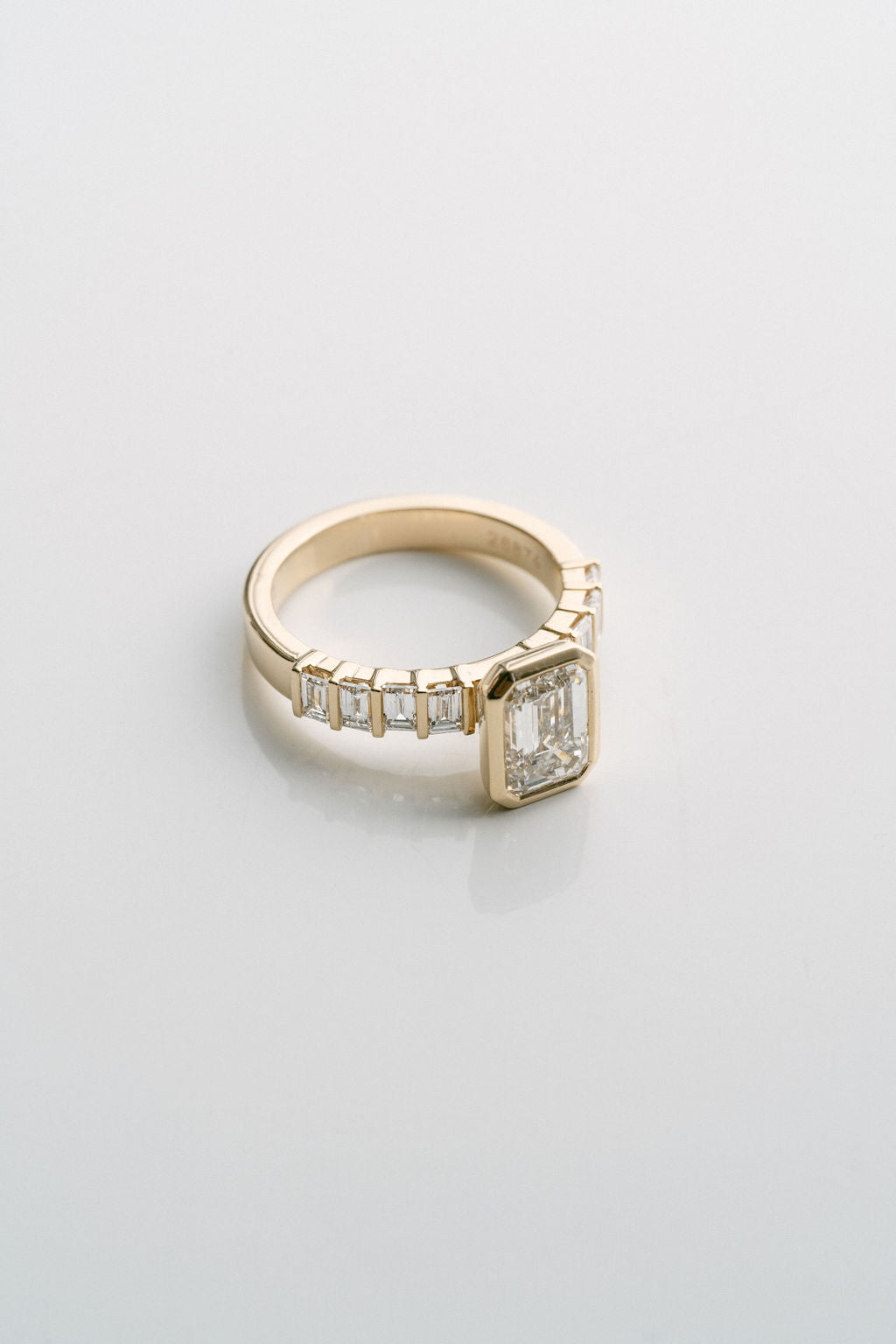 3.0 CT Elongated Cushion Solitaire Lab Grown Diamond Engagement Ringt