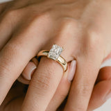 3.0 CT Elongated Cushion Solitaire Lab Grown Diamond Engagement Ringt